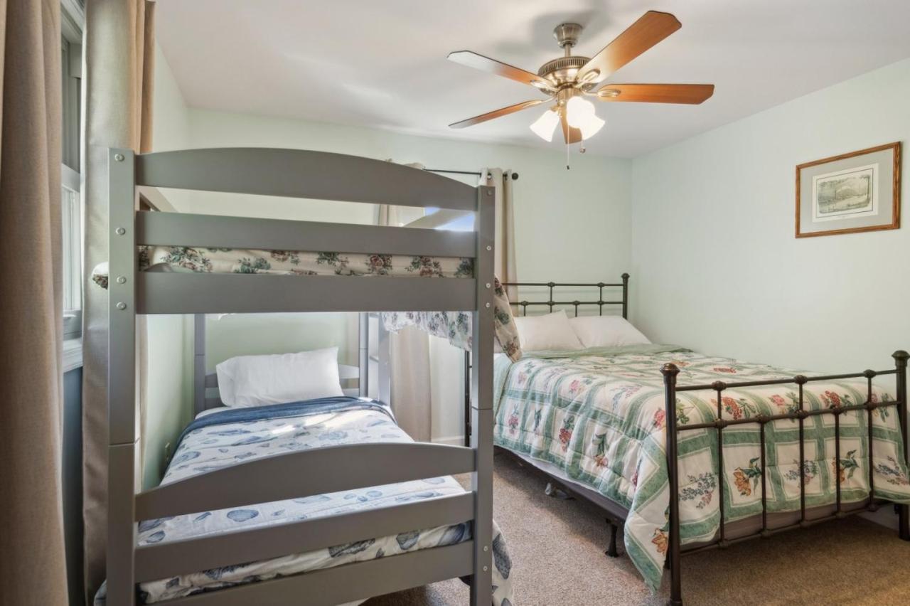 River Nirvana - River front property - Deep water boat dock - Property Image 9