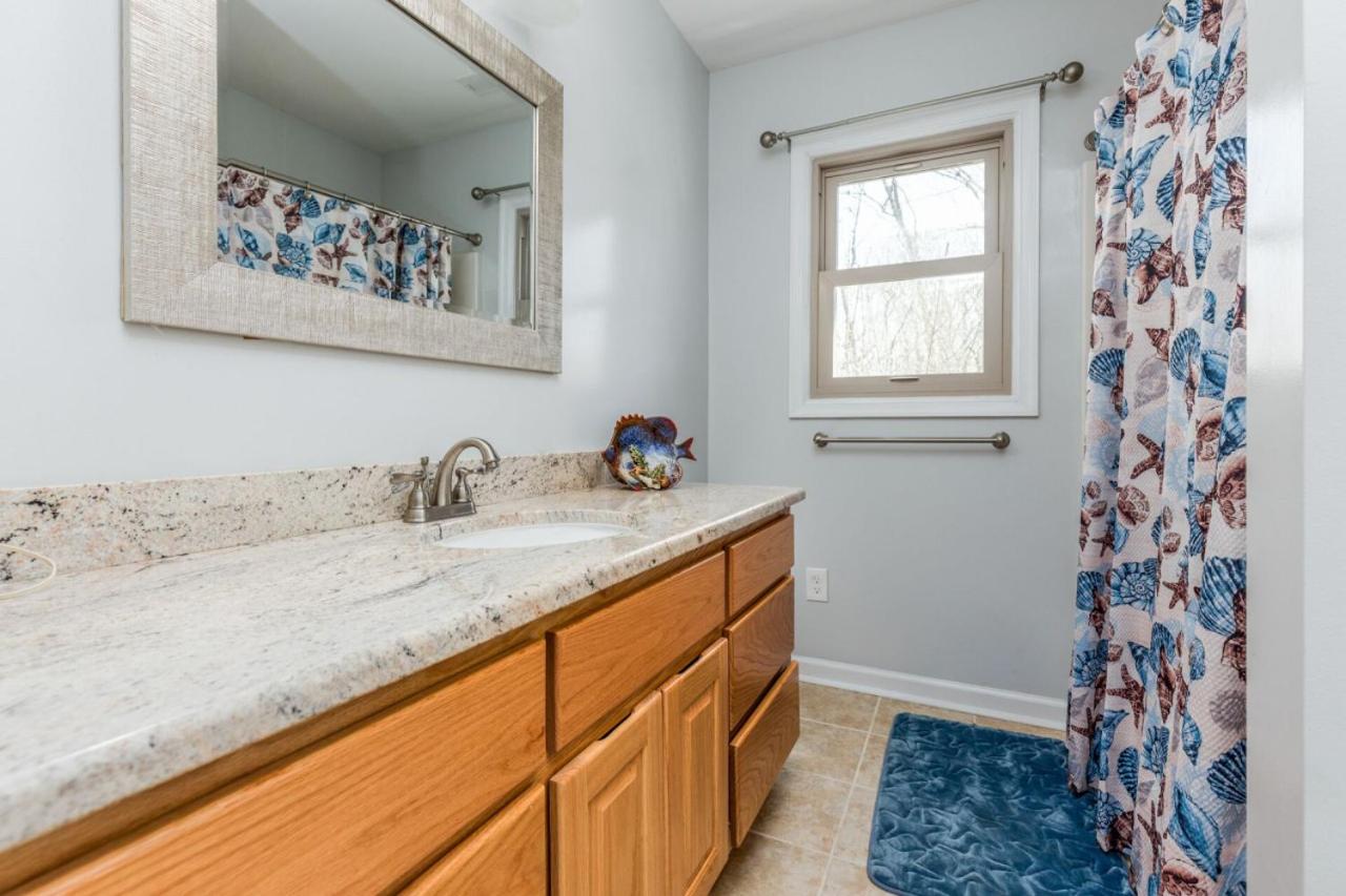 River Nirvana - River front property - Deep water boat dock - Property Image 12