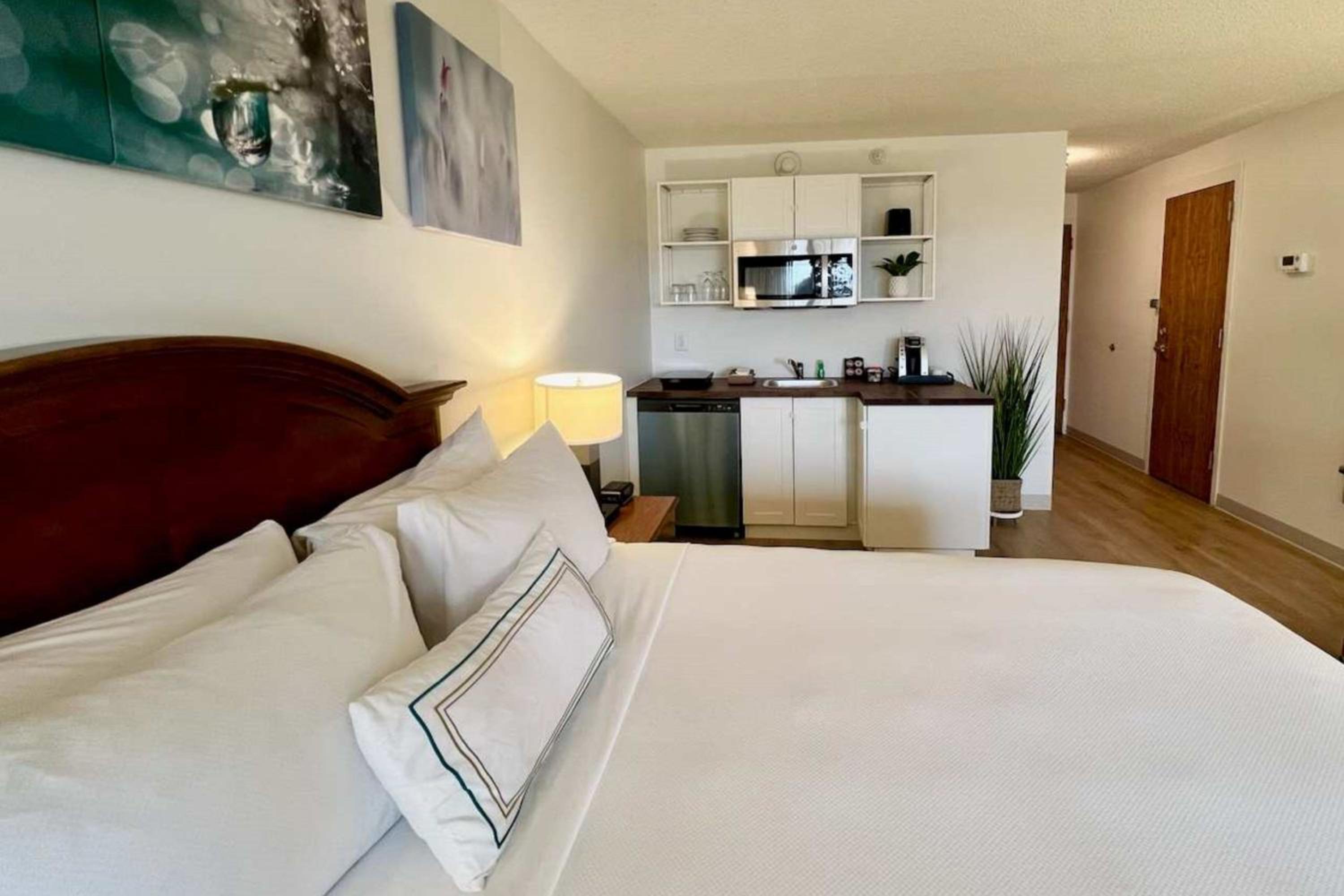 Milwaukee Vacations - Delta Hotels by Marriott Mount Pleasant - Property Image 4