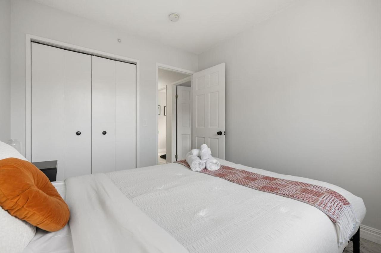 Spacious 4-Bedroom Retreat Near Bow River with Foosball, Dart Board, Movie Room