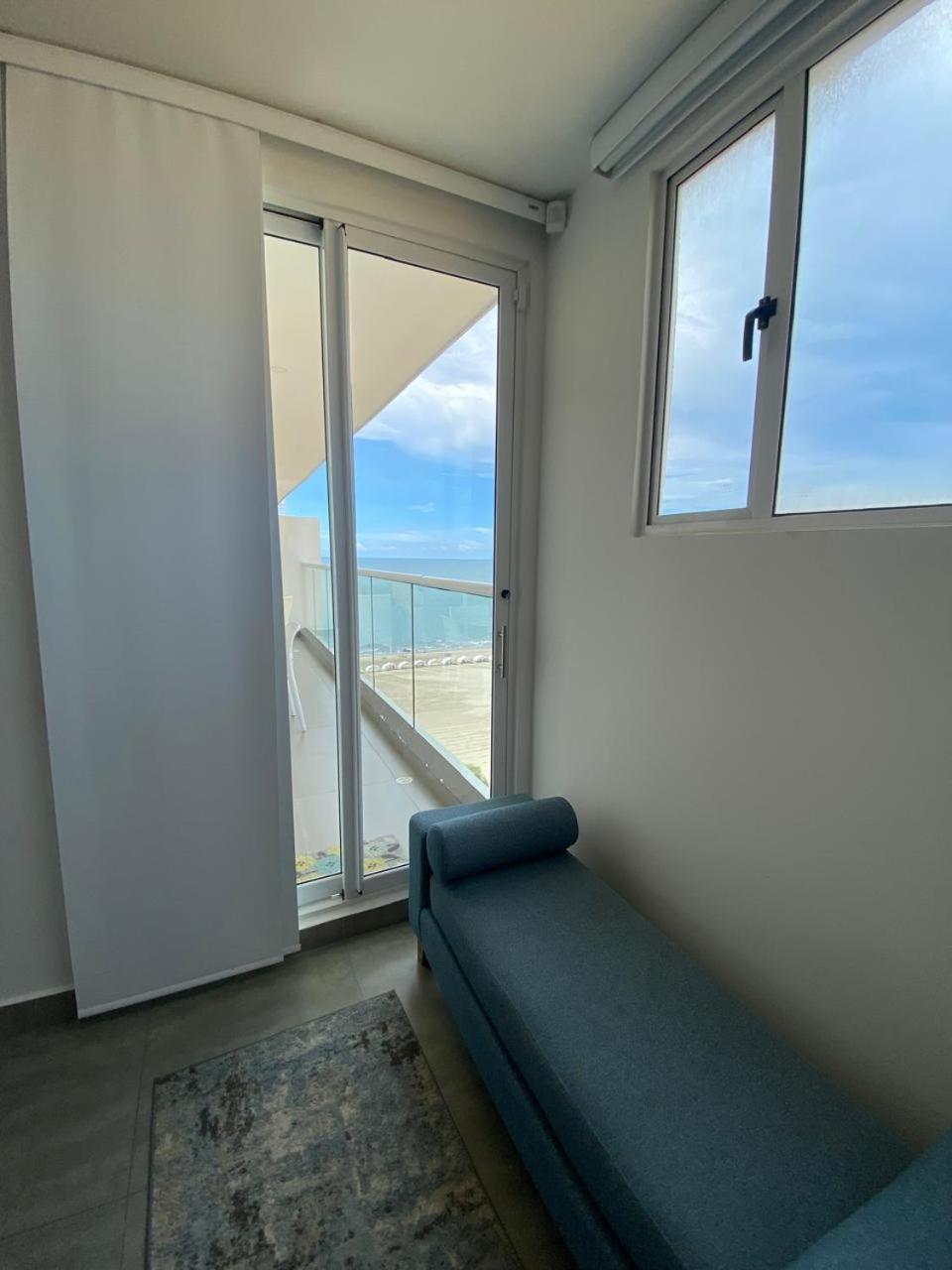 Ctgna 10 personas 3 habitaciones Playa Américas Morros