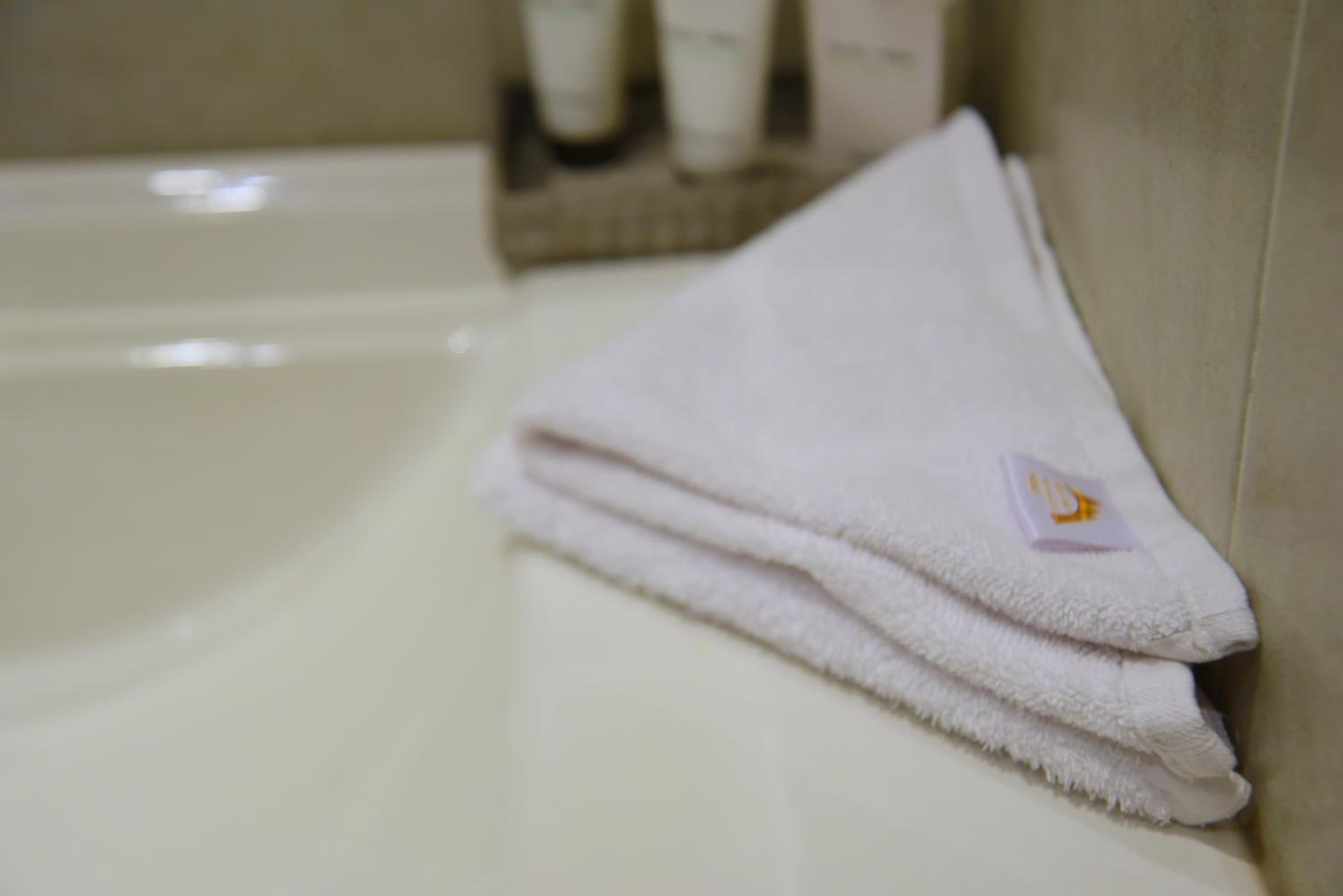 Pyramids Wonders Hotel