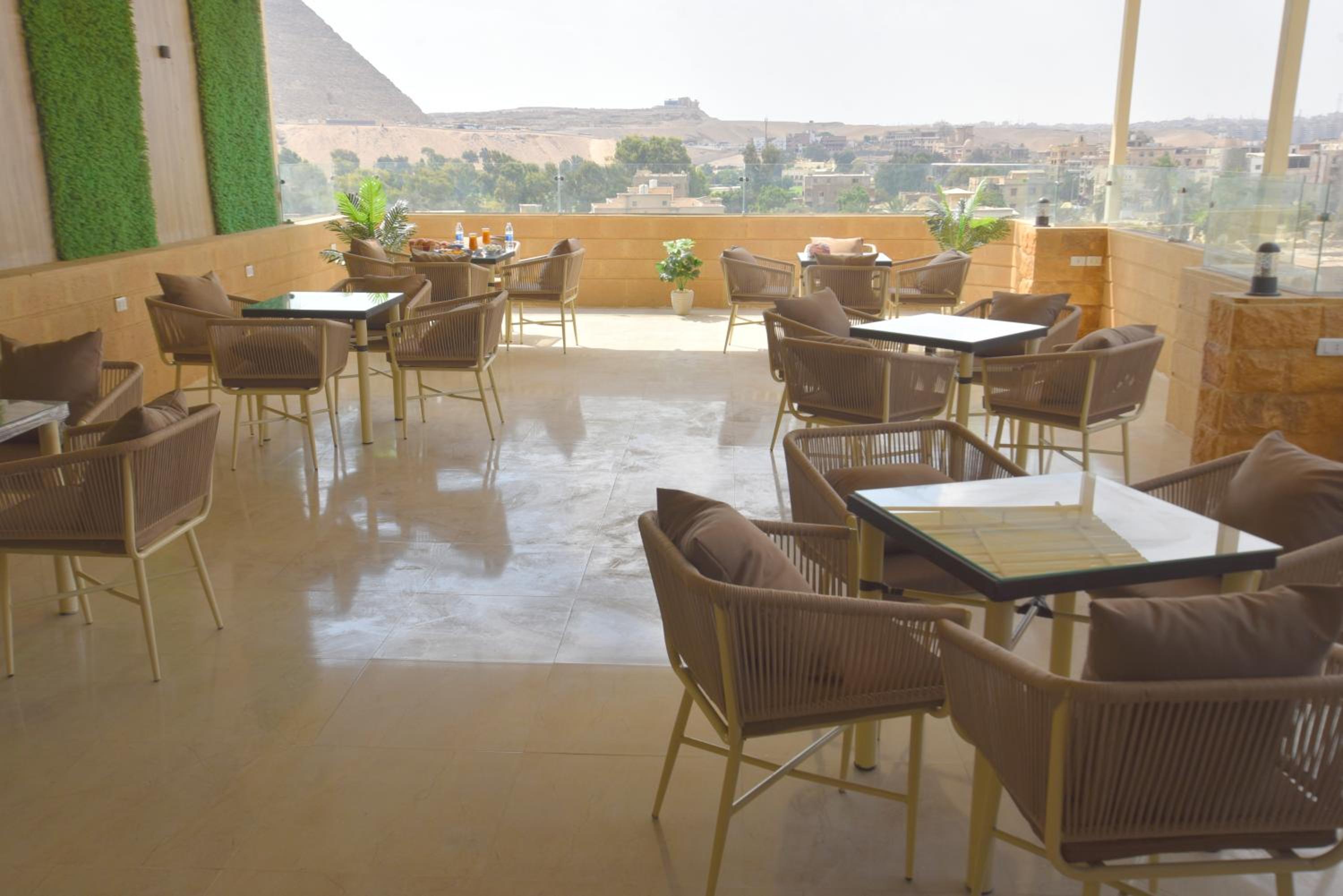 Pyramids Wonders Hotel