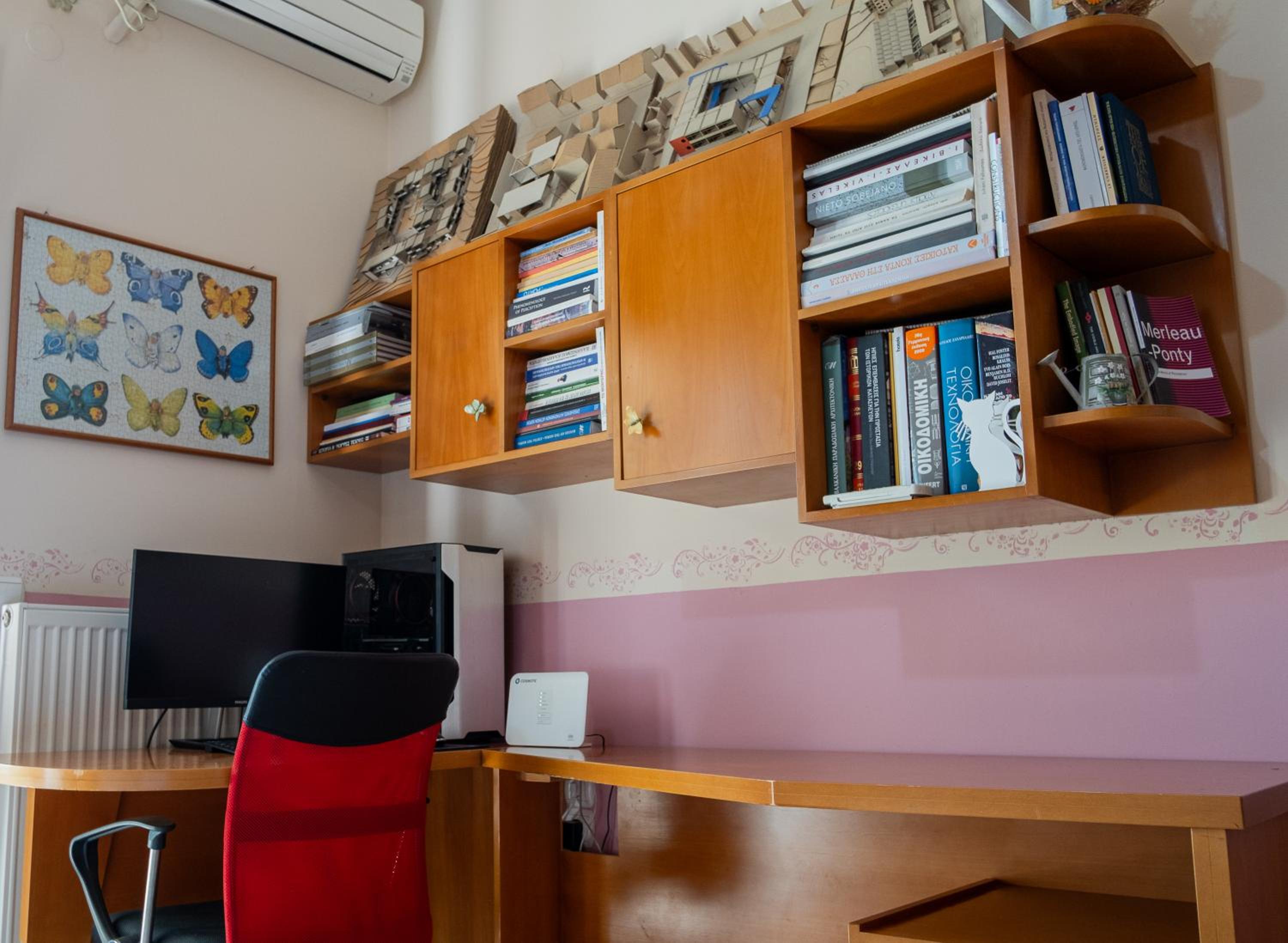 Spacious House in a Quiet Neighbourhood photo 3