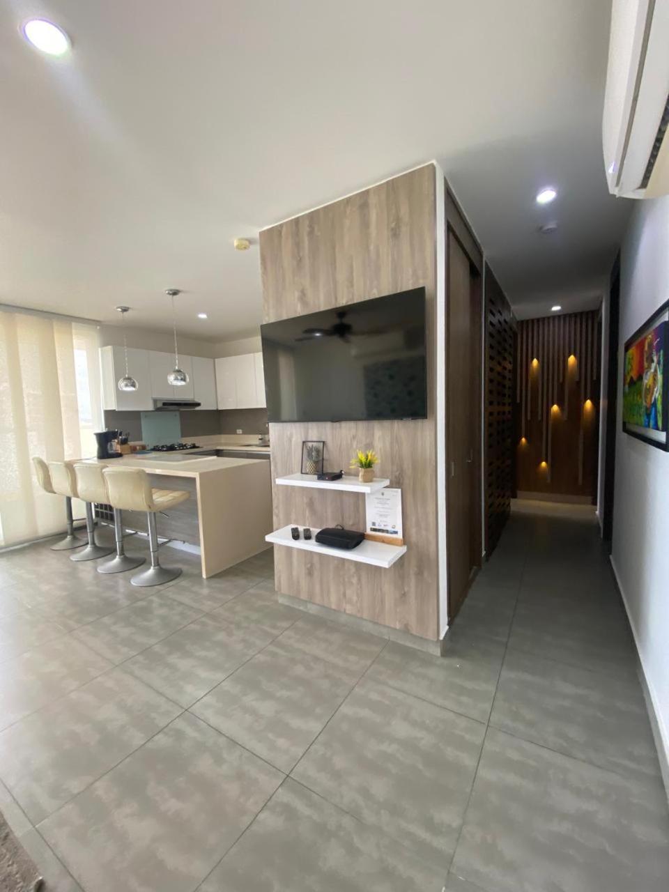Ctgna 10 personas 3 habitaciones Playa Américas Morros