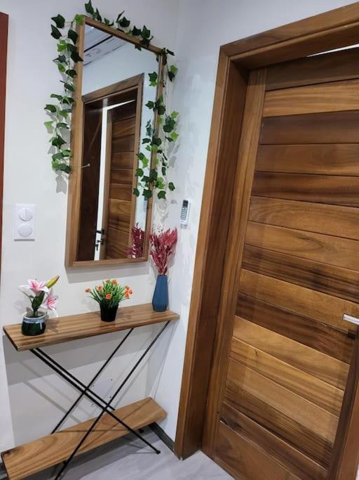 Appartement lumineux et confortable aux Mamelles