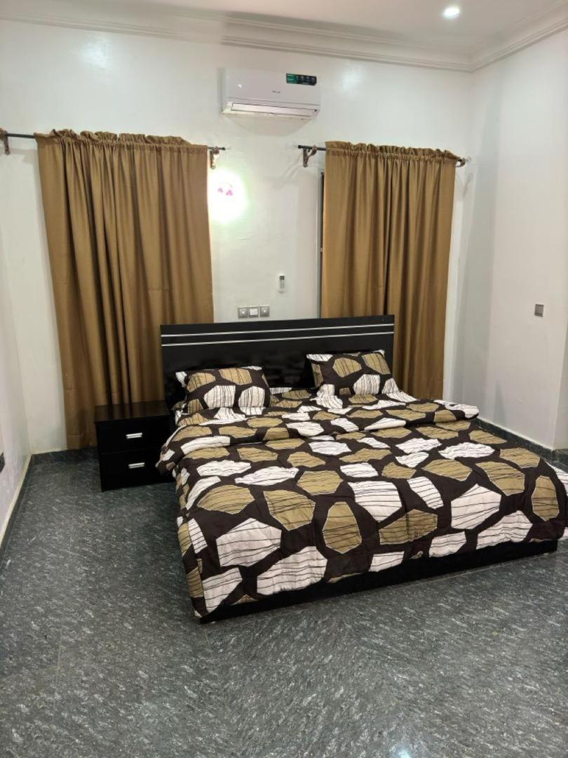 Ambassadors Villa Lugbe view 4