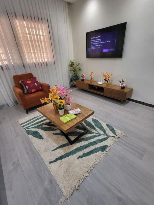 Appartement lumineux et confortable aux Mamelles