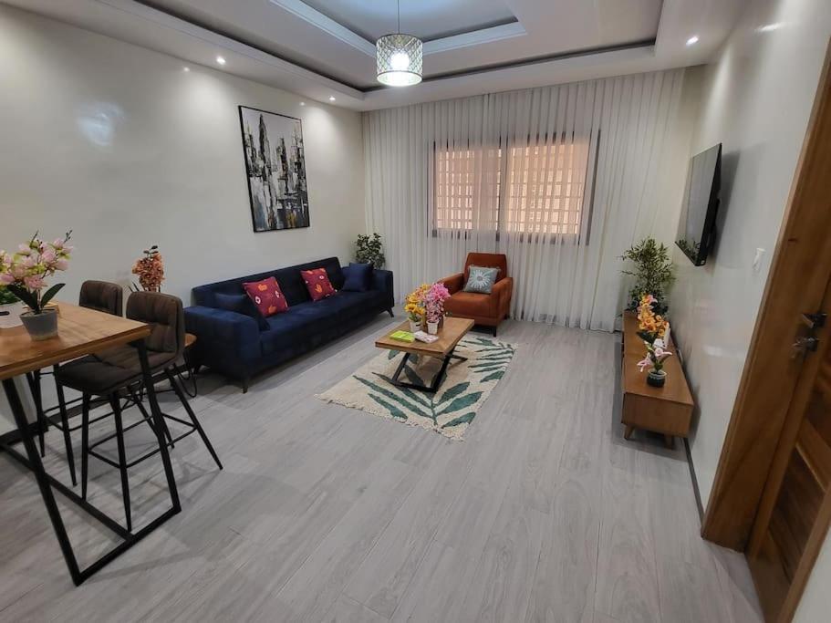 Appartement lumineux et confortable aux Mamelles