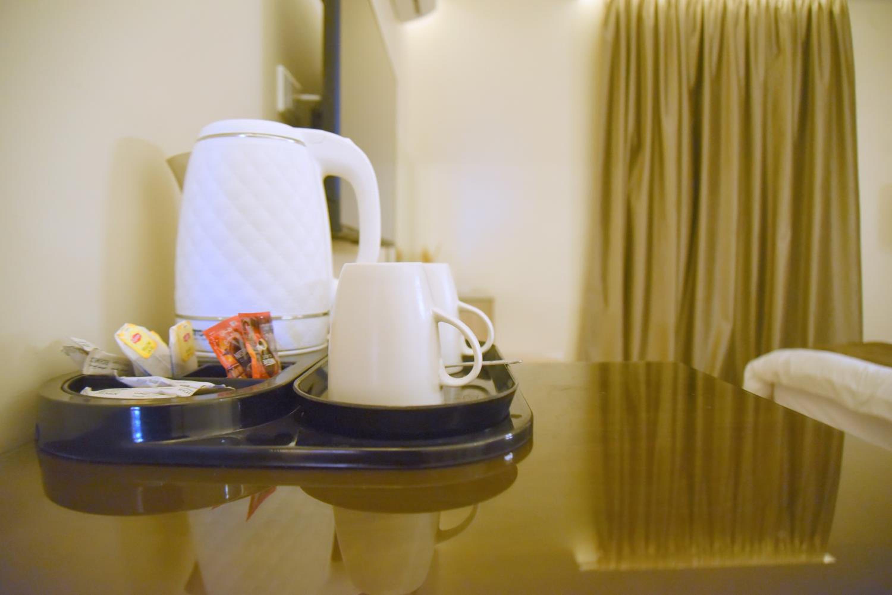 Pyramids Wonders Hotel