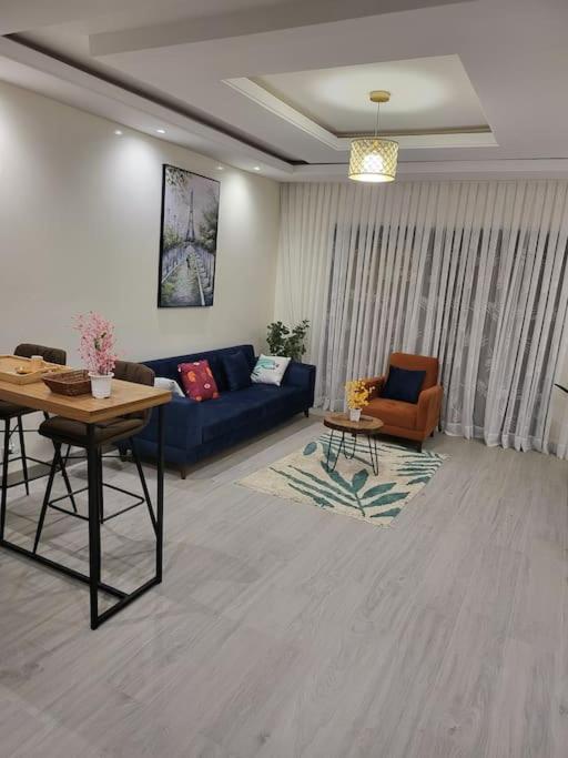 Appartement élegant et lumineux - Mamelles view 4