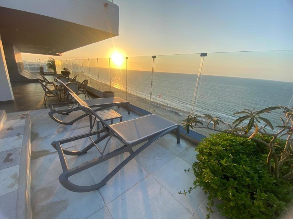 Ctgna 10 personas 3 habitaciones Playa Américas Morros