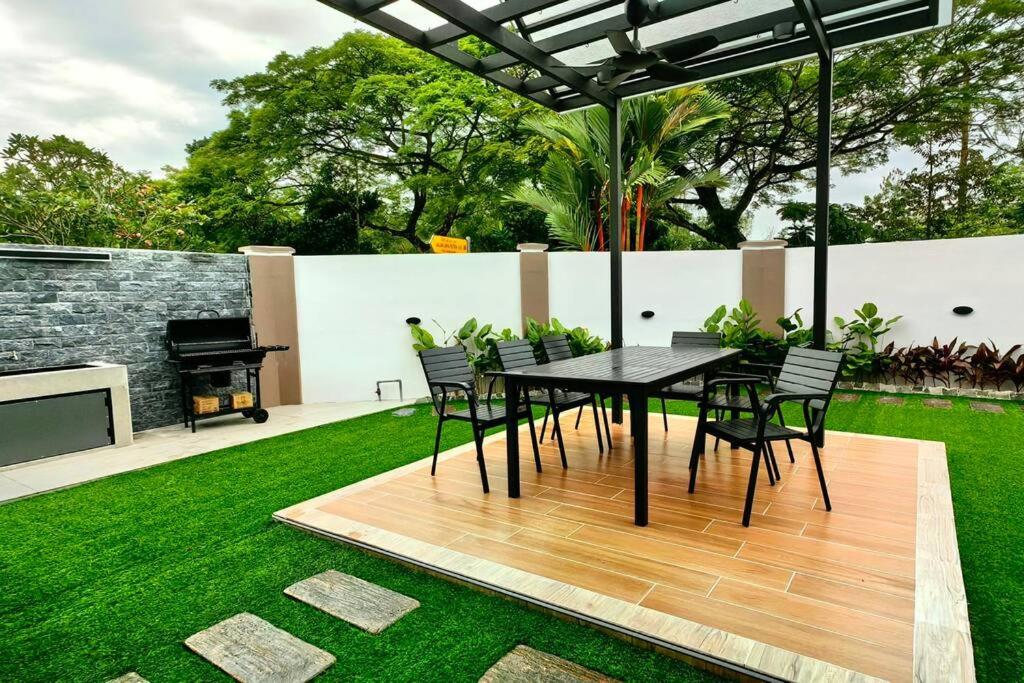 Austin Leisurely villa
