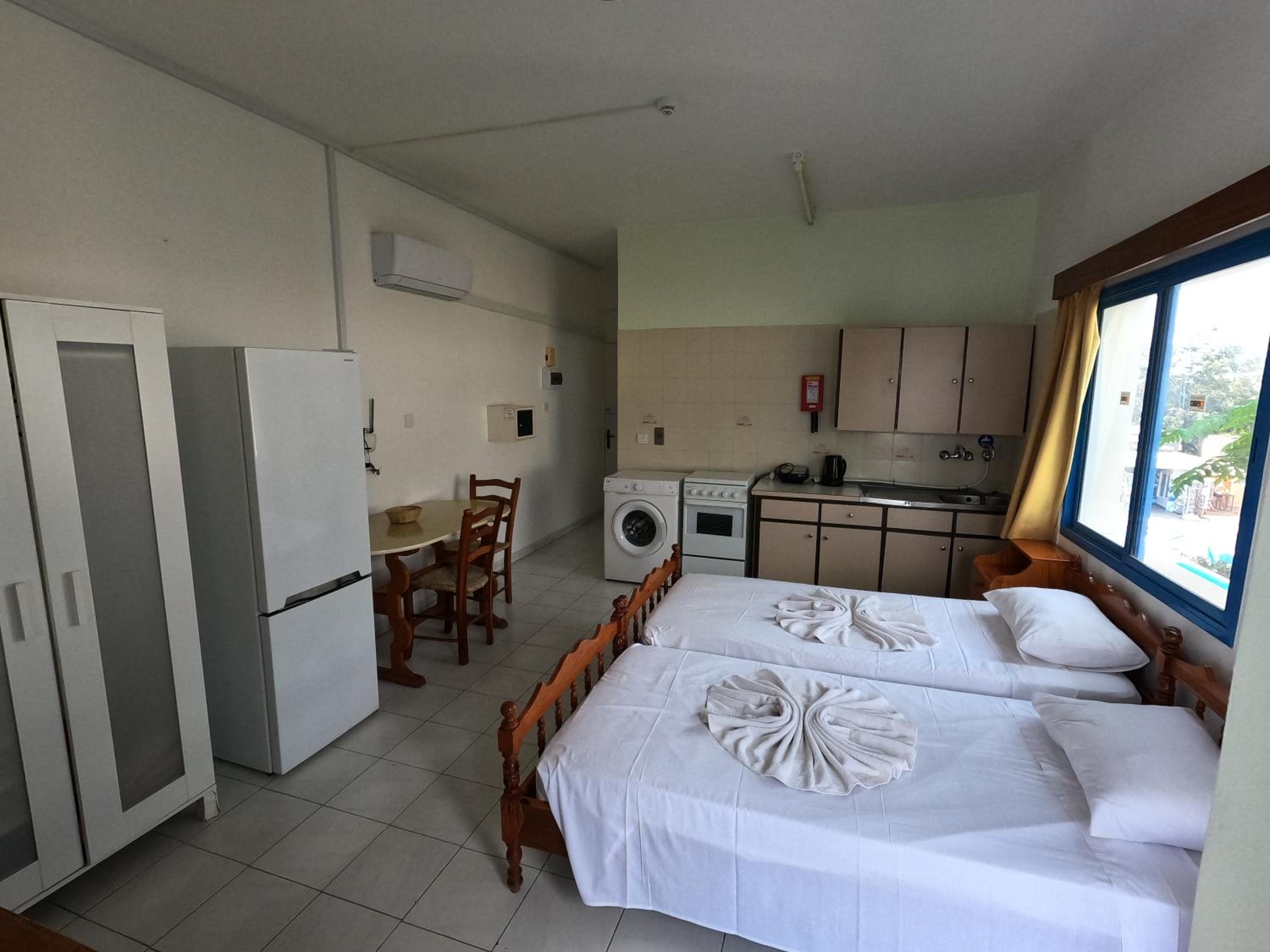 Island Budget Apartments