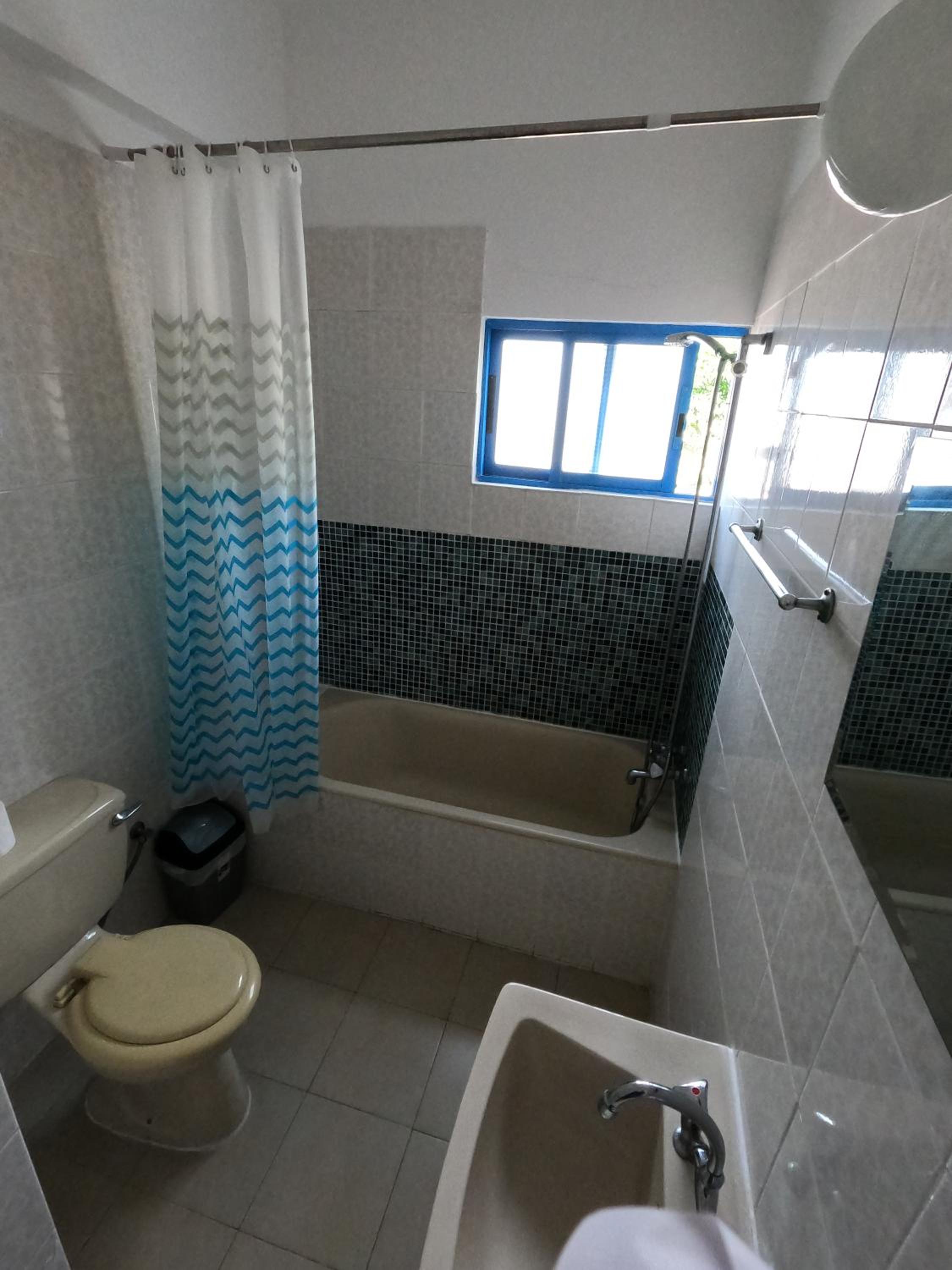 Island Budget Apartments