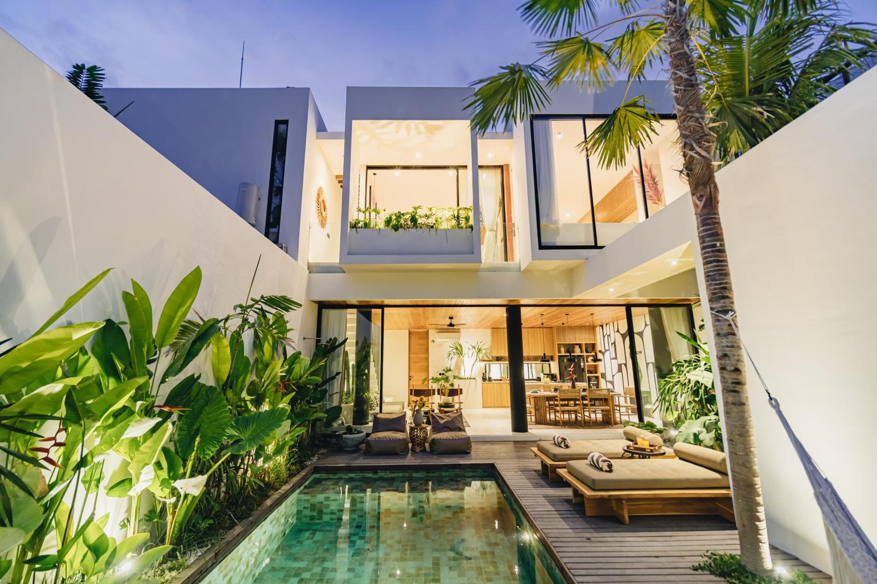 Luxury 2BR Pool Villa, Hammock, Bathtub in Umalas