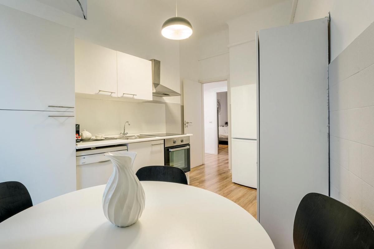 Luxury 4 bedrooms apartments Close to Duomo