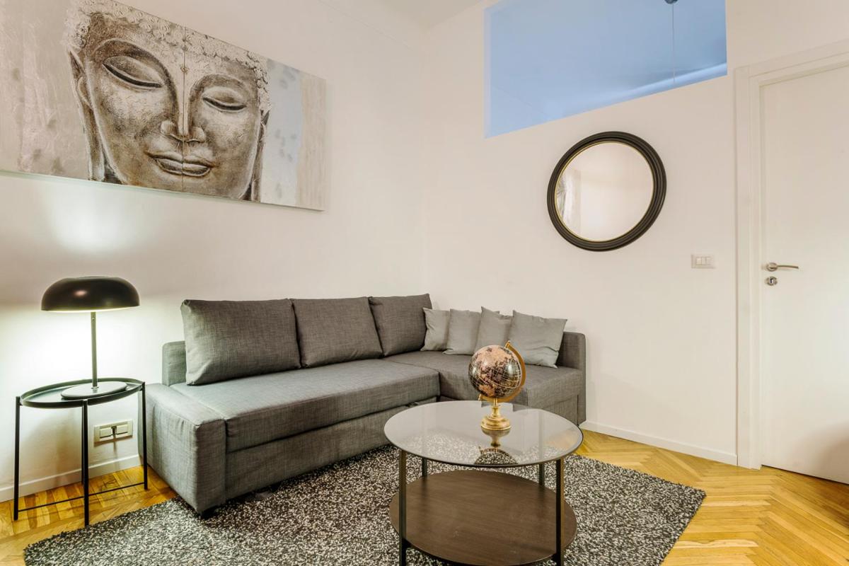 Luxury 4 bedrooms apartments Close to Duomo