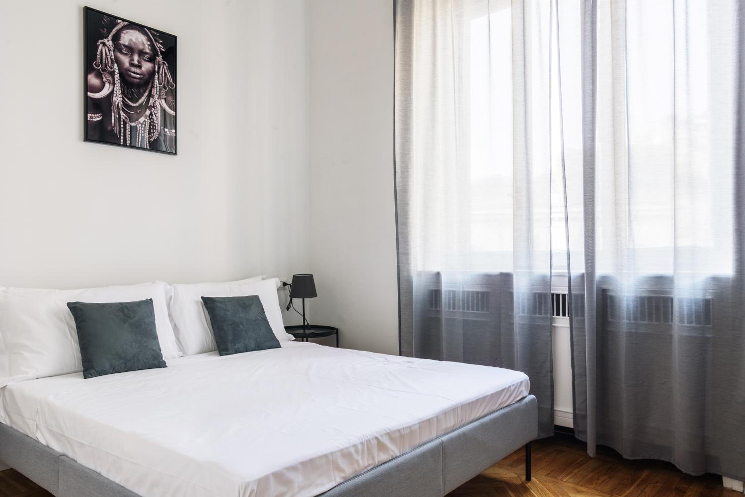 Luxury 4 bedrooms apartments Close to Duomo