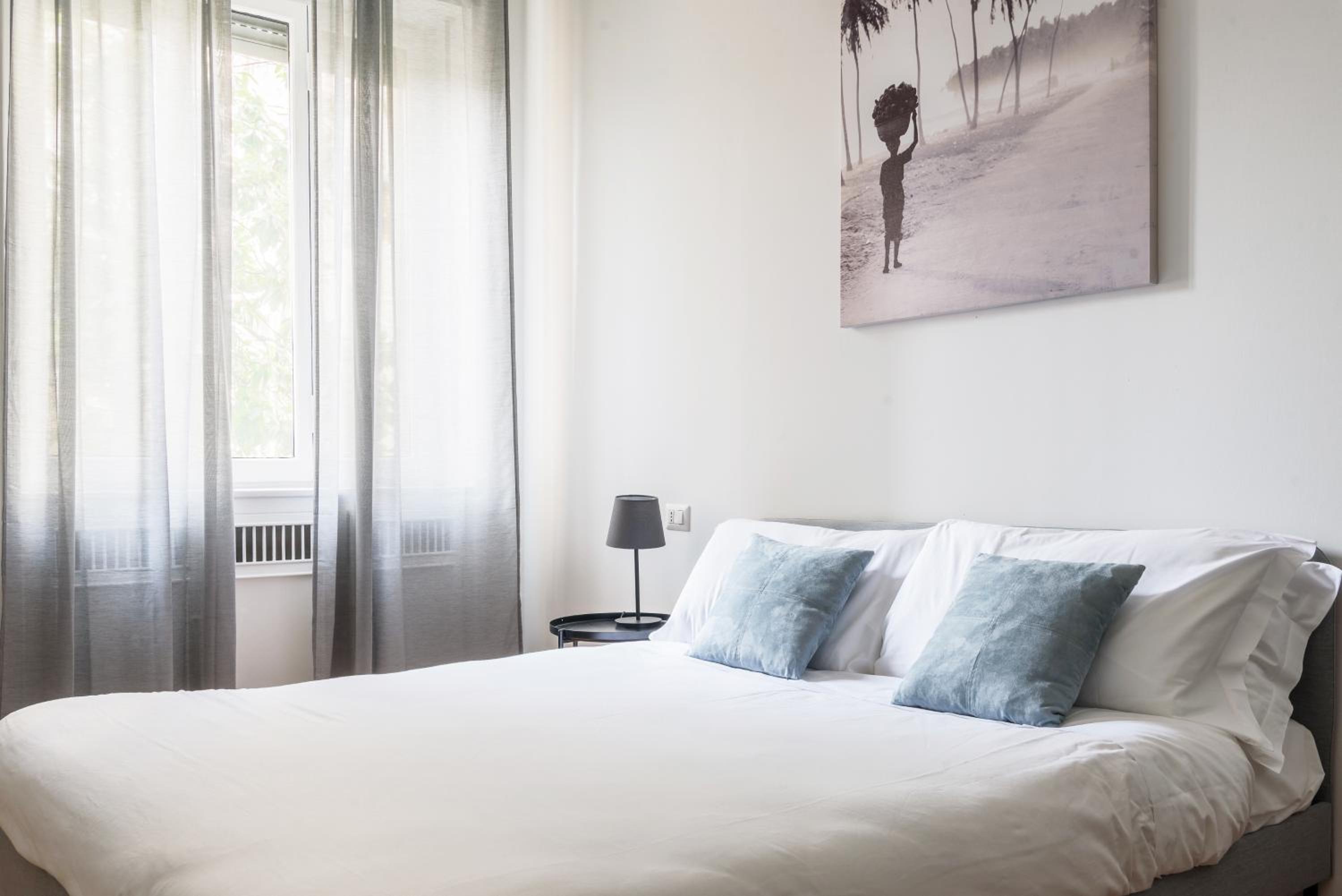 Luxury 4 bedrooms apartments Close to Duomo