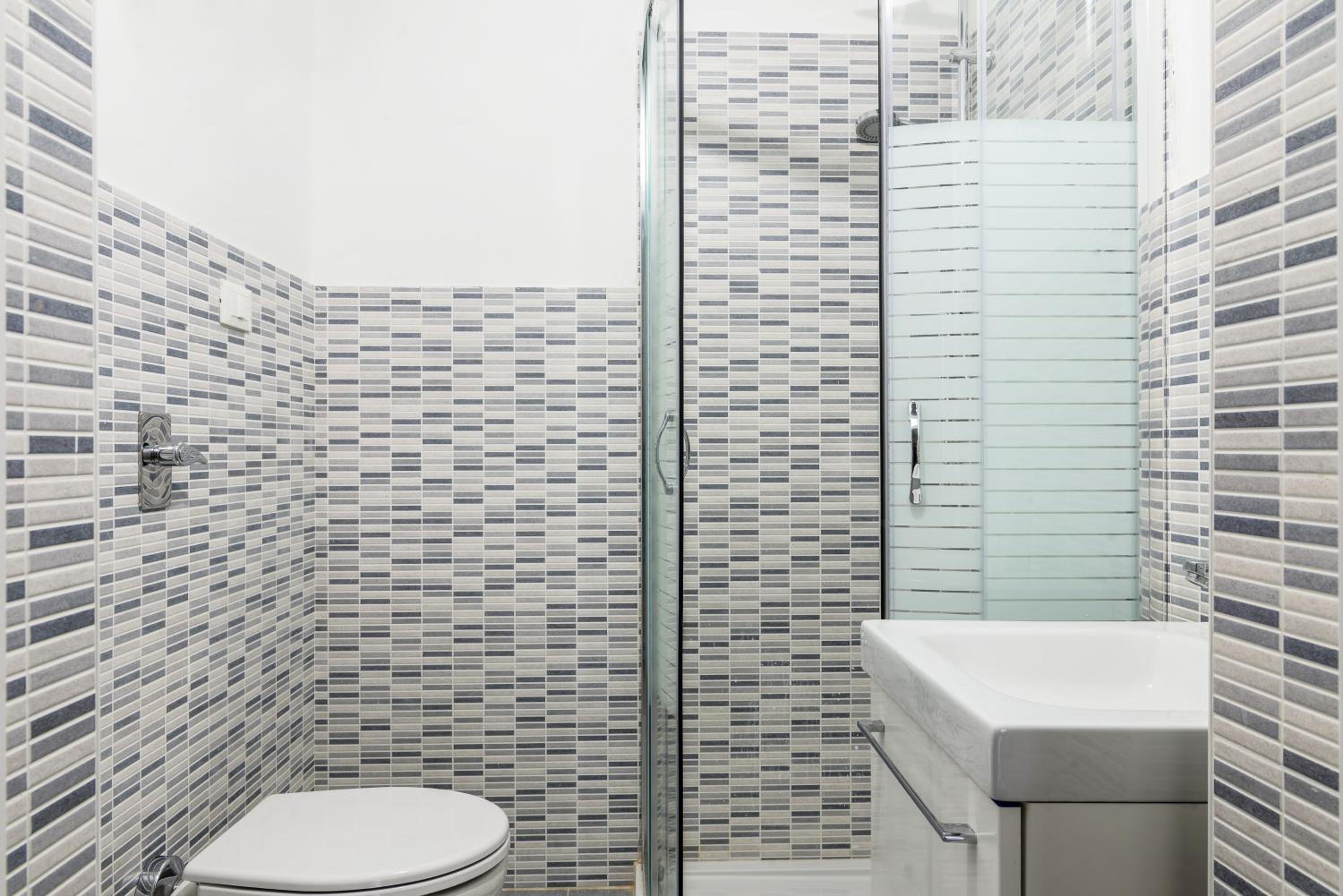 Luxury 4 bedrooms apartments Close to Duomo