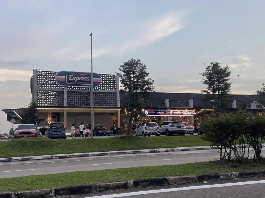 Cozy Nordic Home at ARC Austin Hill l Toppen l Tebrau l Johor