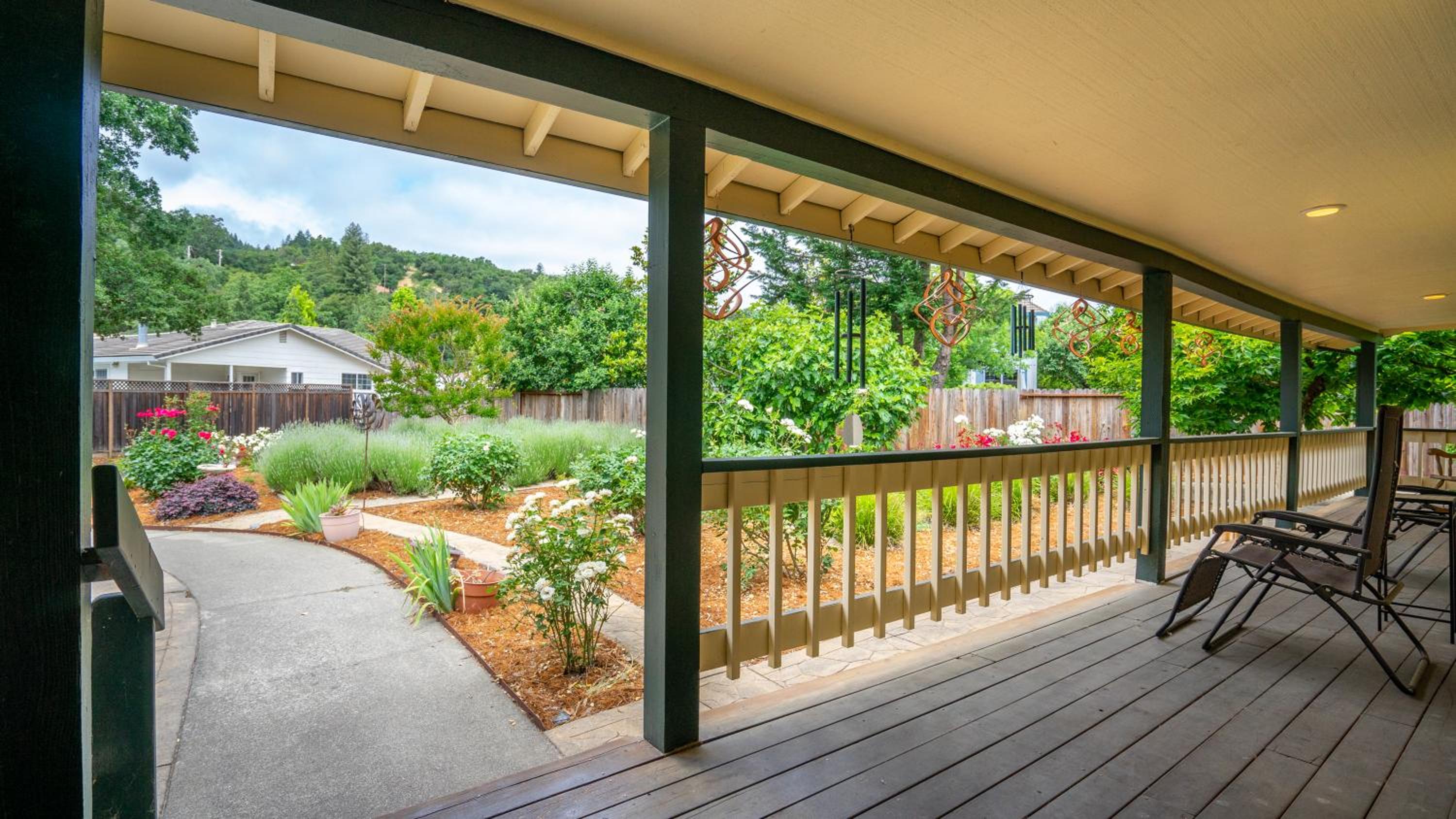 Masterbed, Luxury Garden Reasort view 4
