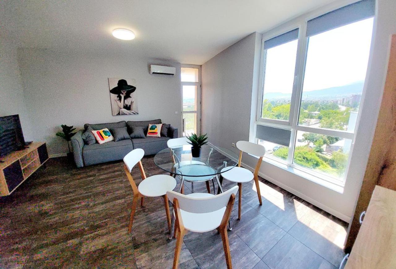 Alissa Student City apart 3