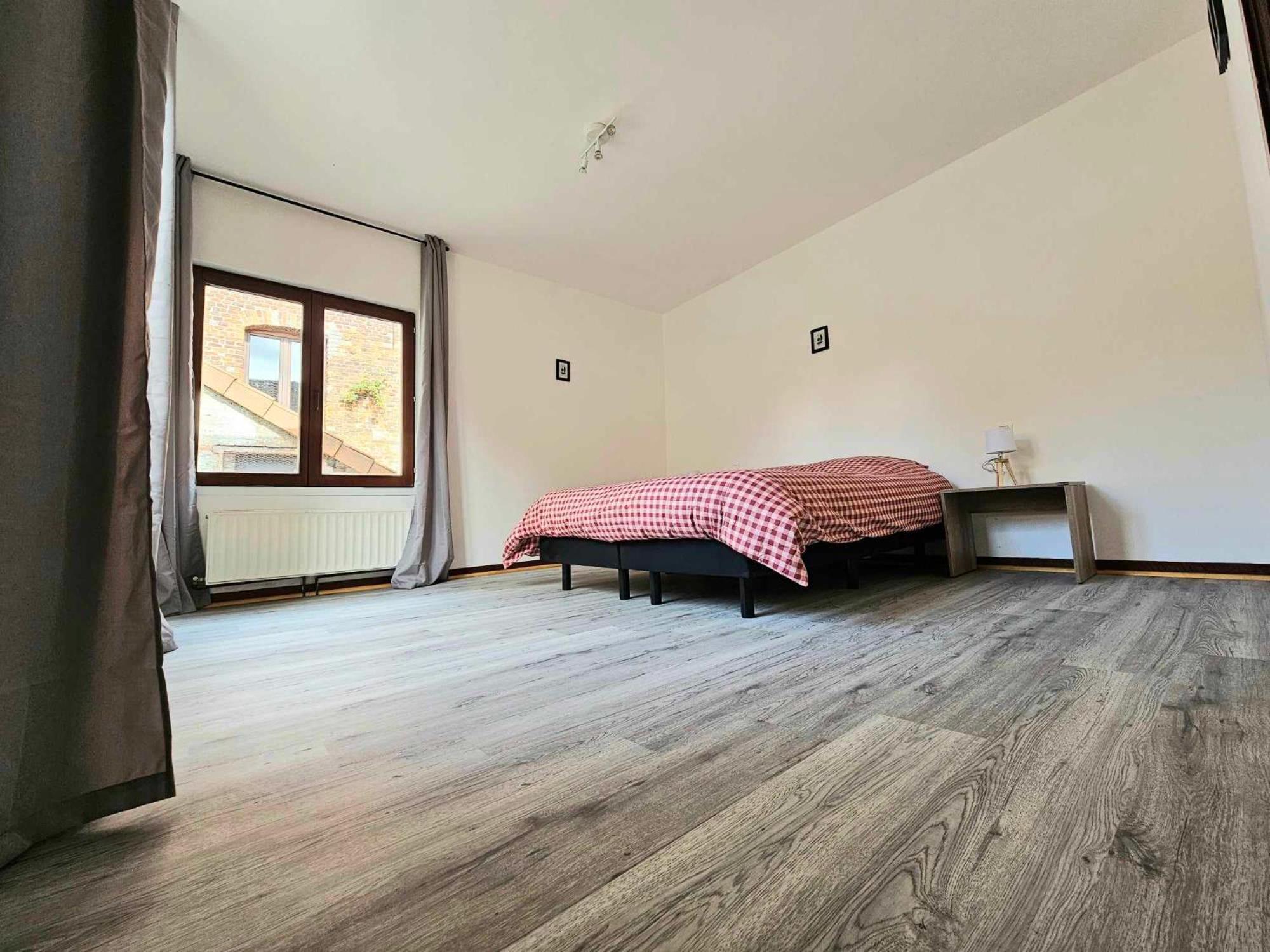 appartement 1ch mons centre
