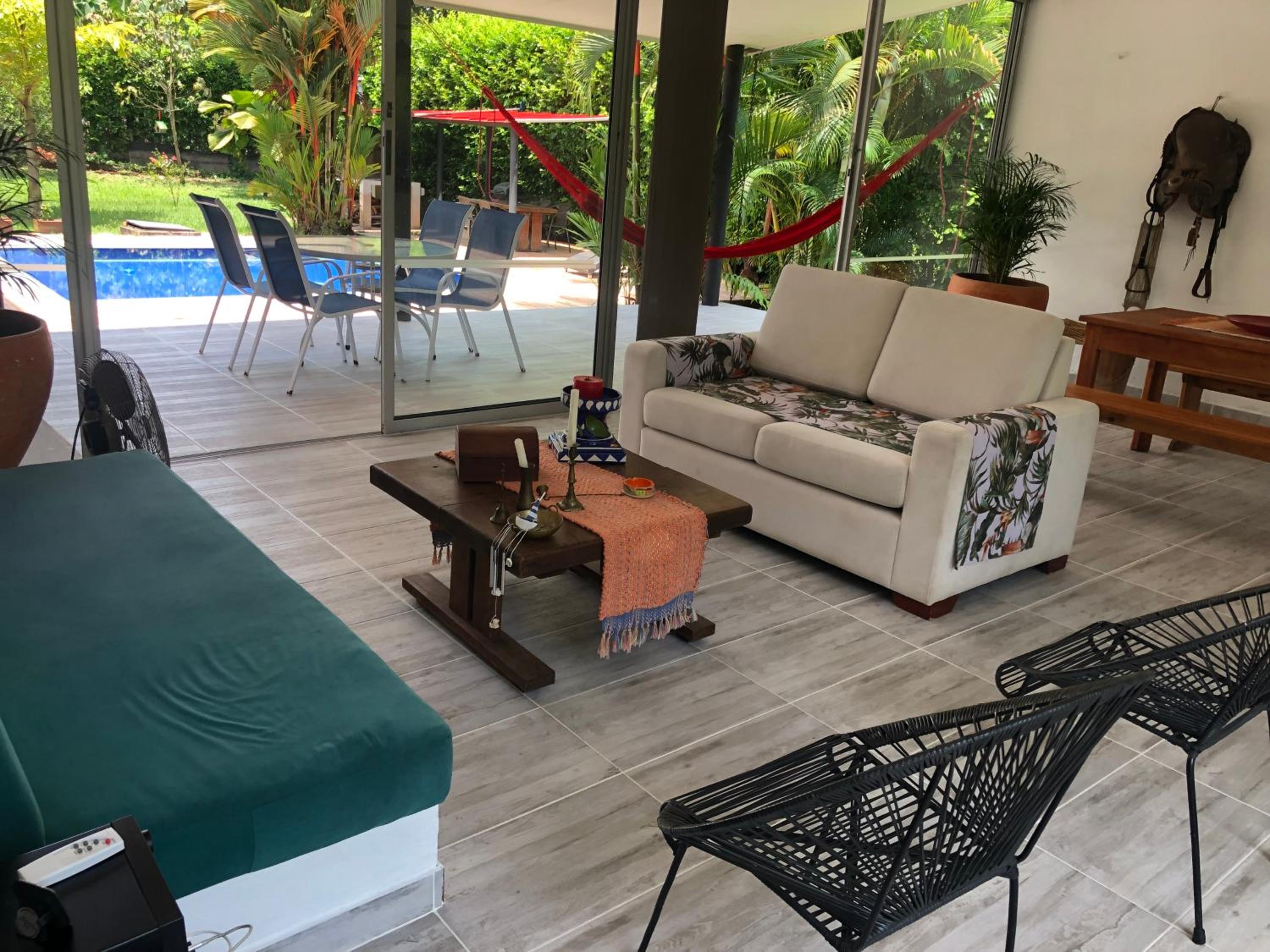 Hermosa Casa de Verano con Piscina - Villavicencio