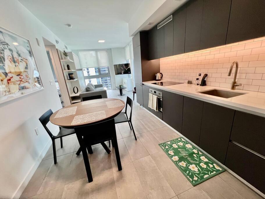 Spacious Studio in the Heart of Downtown Miami