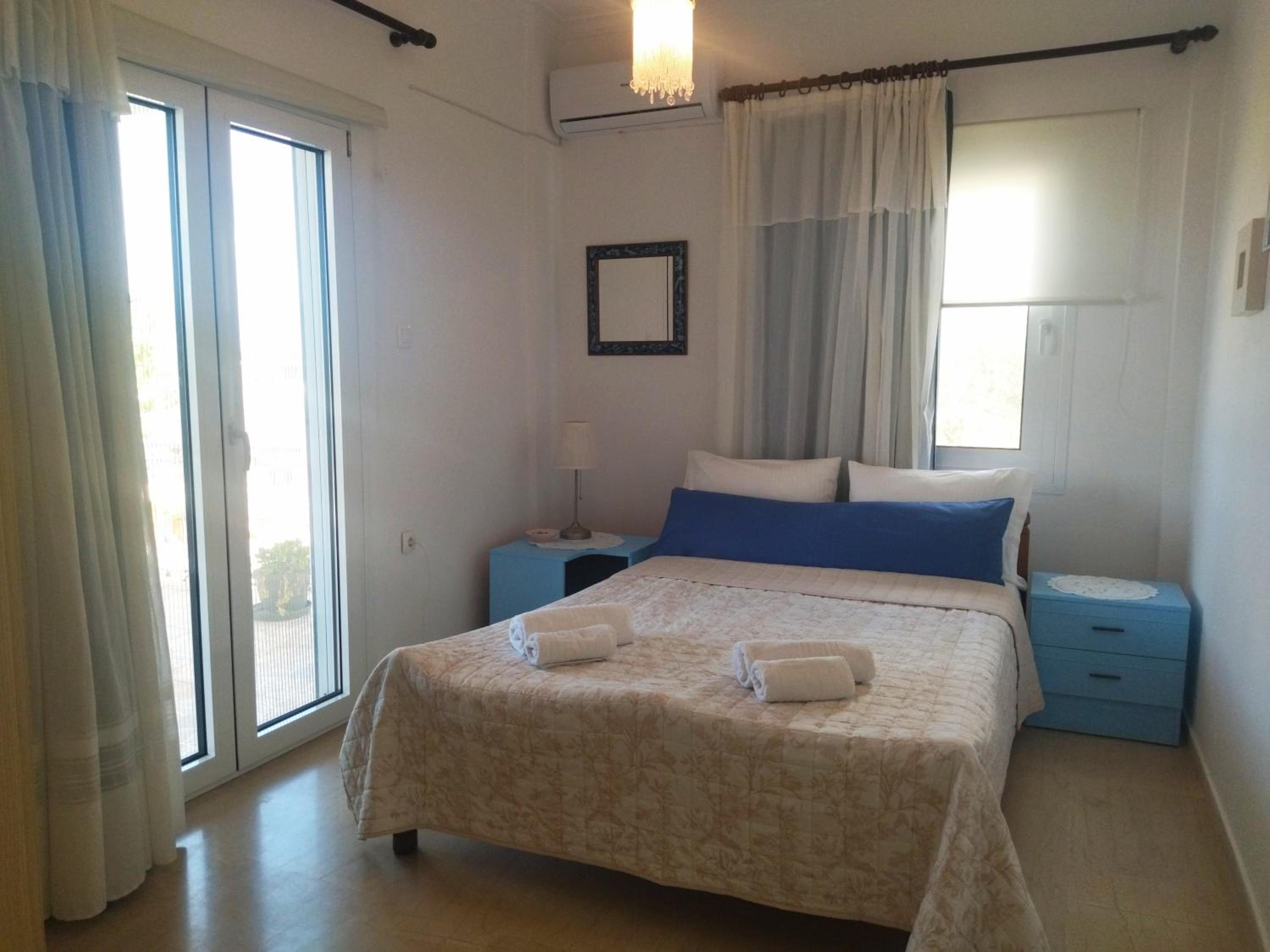 Amethyst - holiday apartment view 2