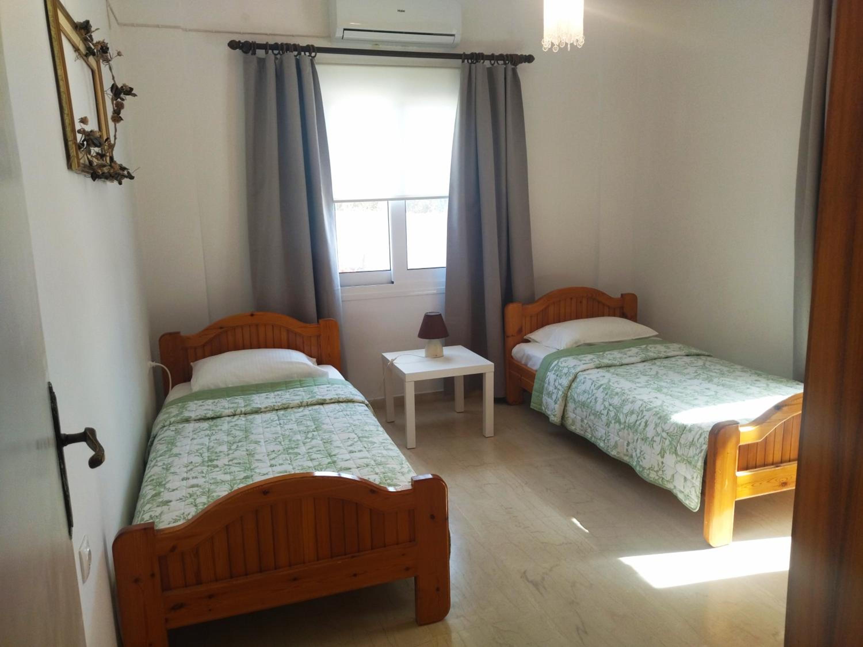Amethyst - holiday apartment view 5