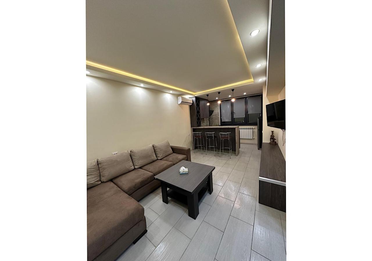 1bdr apartment on Khorenatsi 25