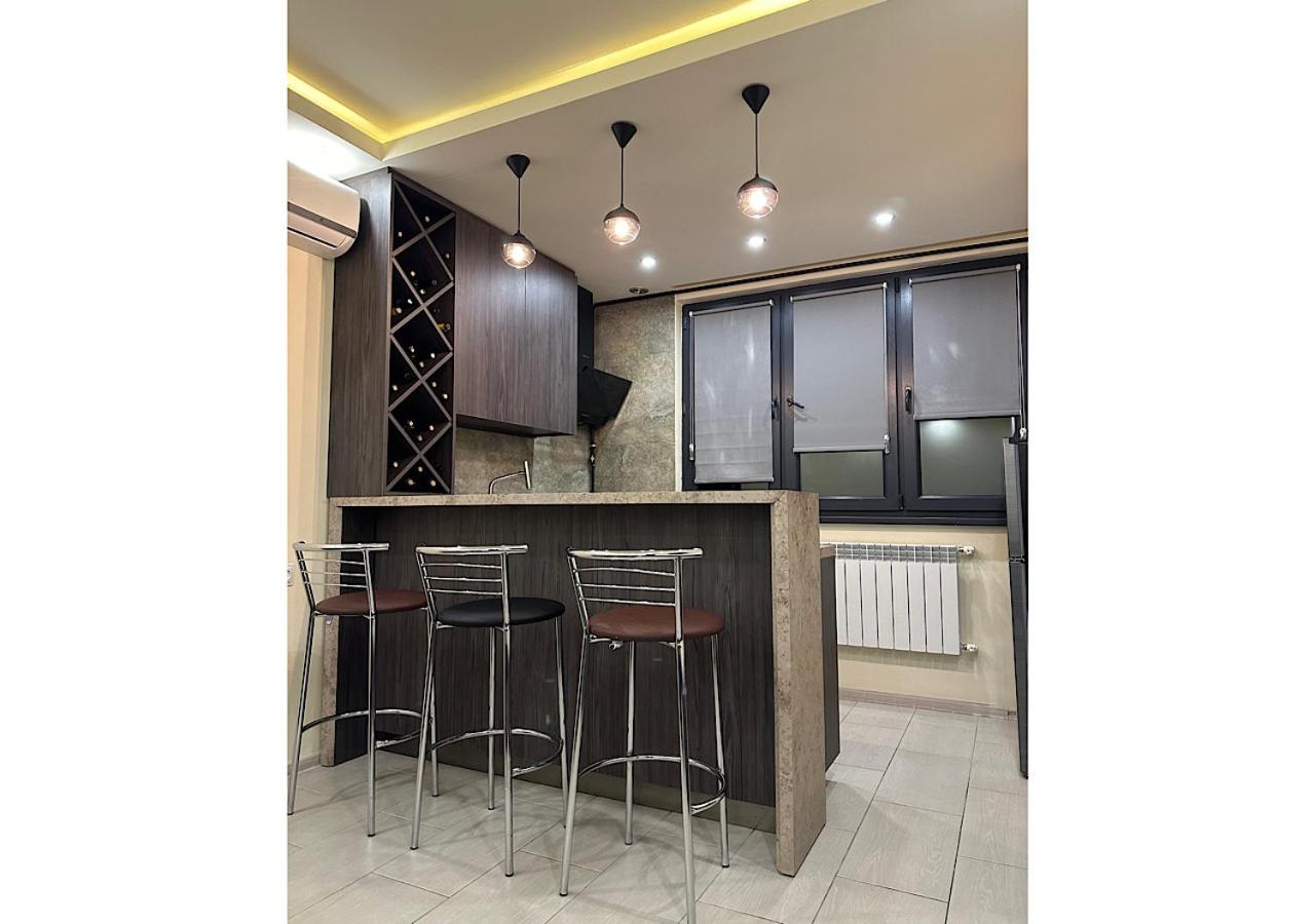 1bdr apartment on Khorenatsi 25