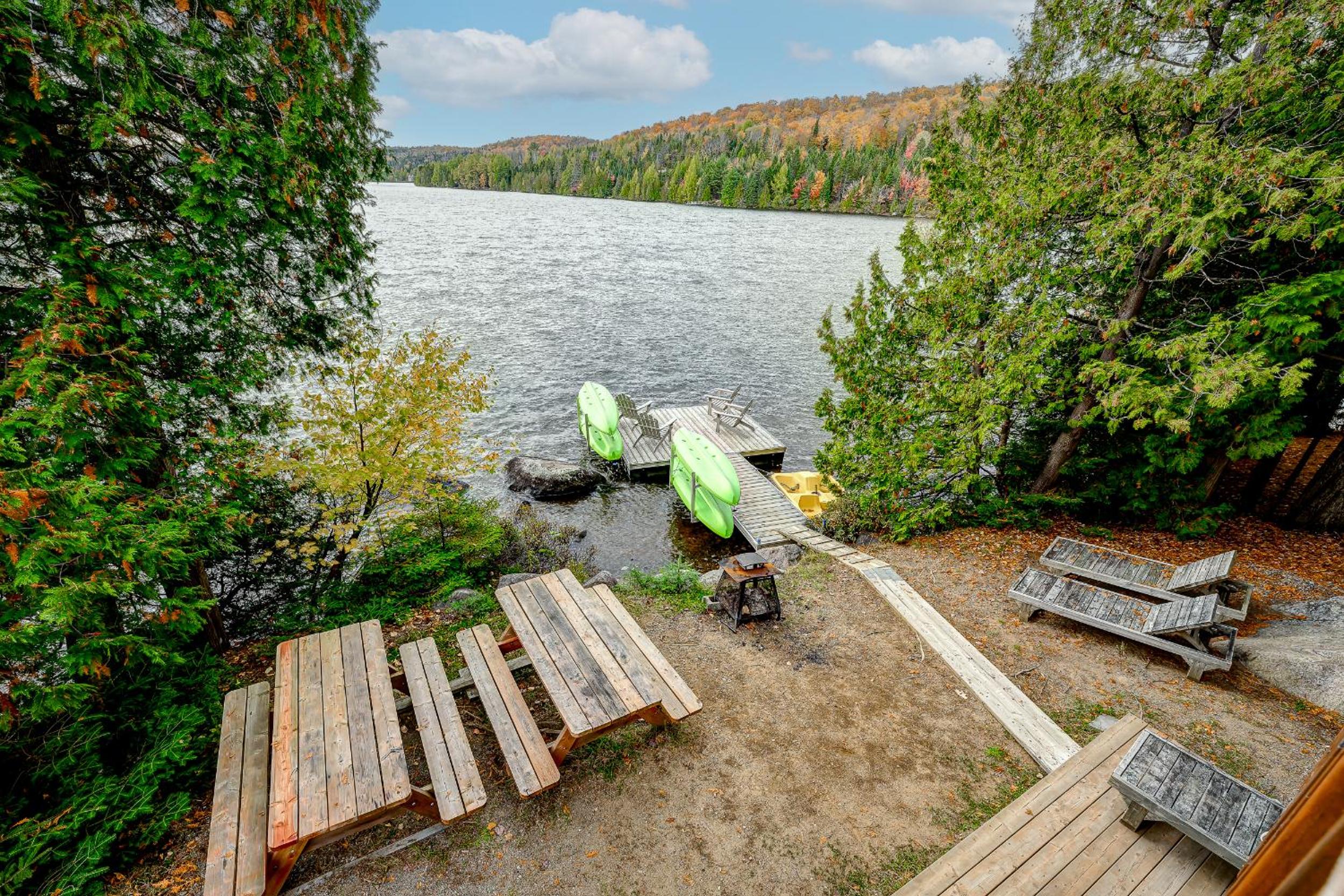 Le Château Bord De Lac et Plage et BBQ