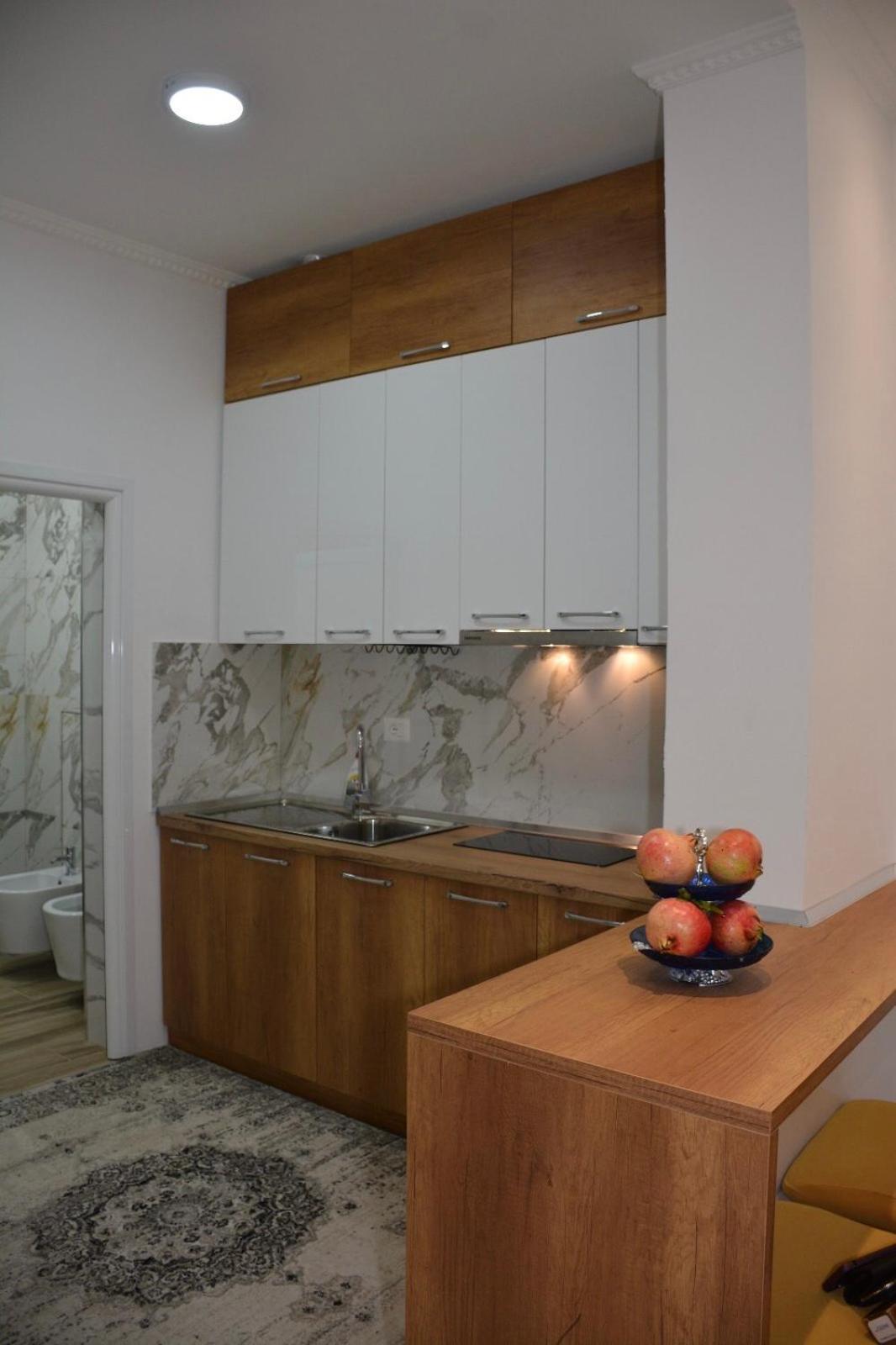 Guest House Nuhellari - Quiet family stay near Osumi Canyons
