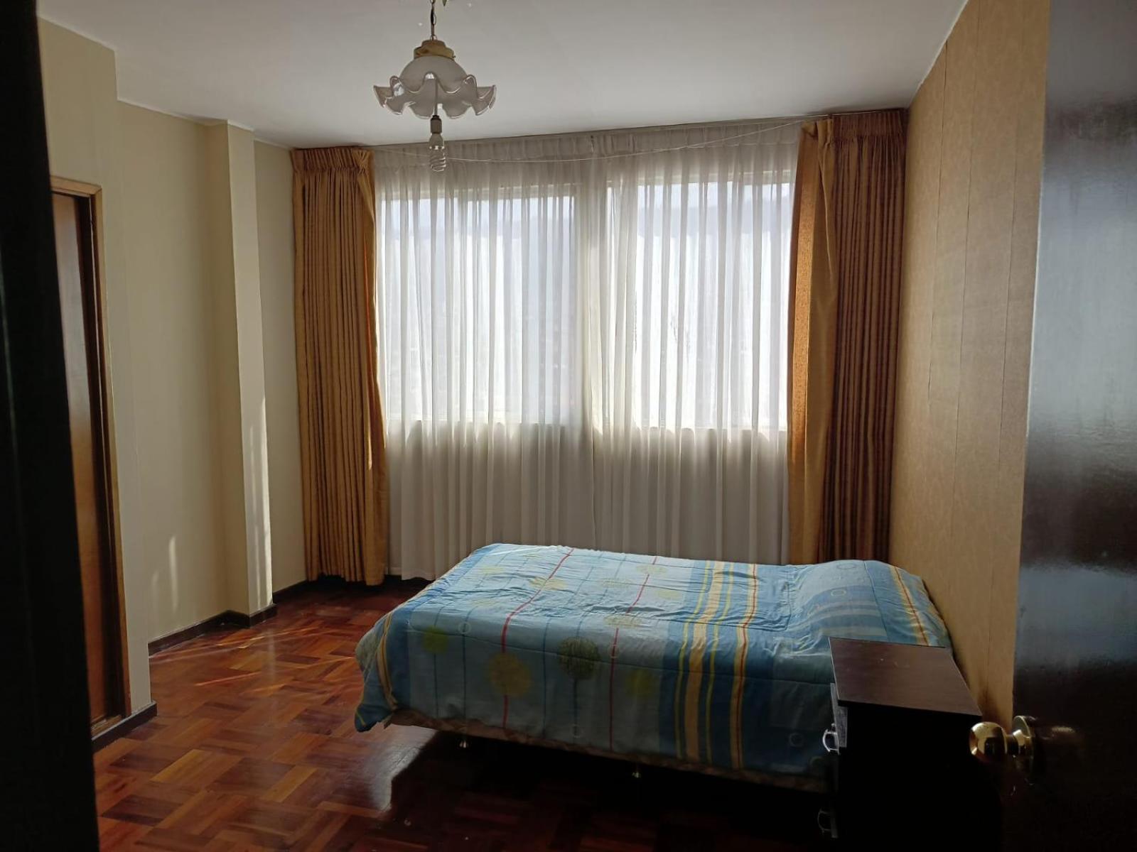 Departamento en el Prado Paceño