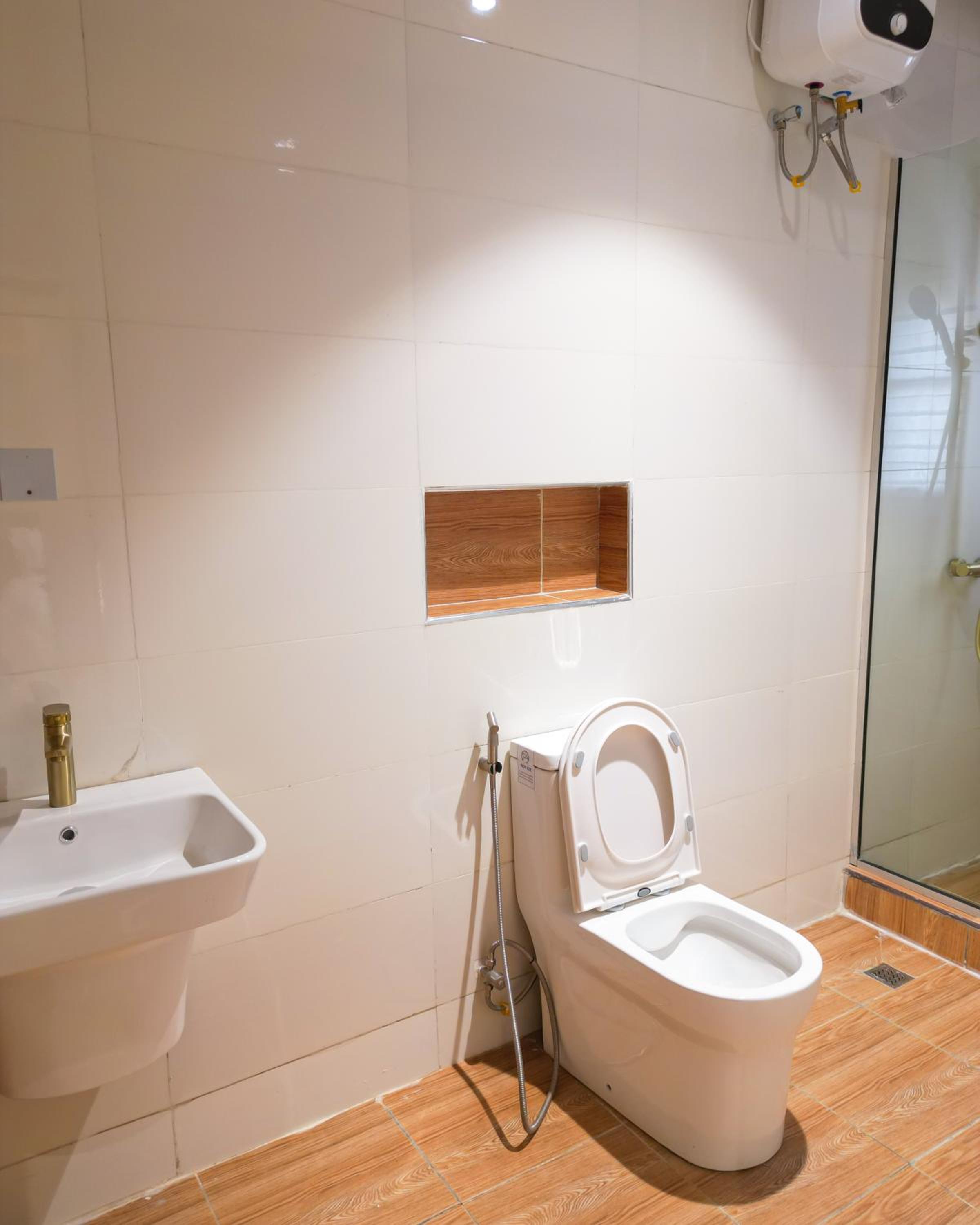 J&O Luxury Apartment view 3
