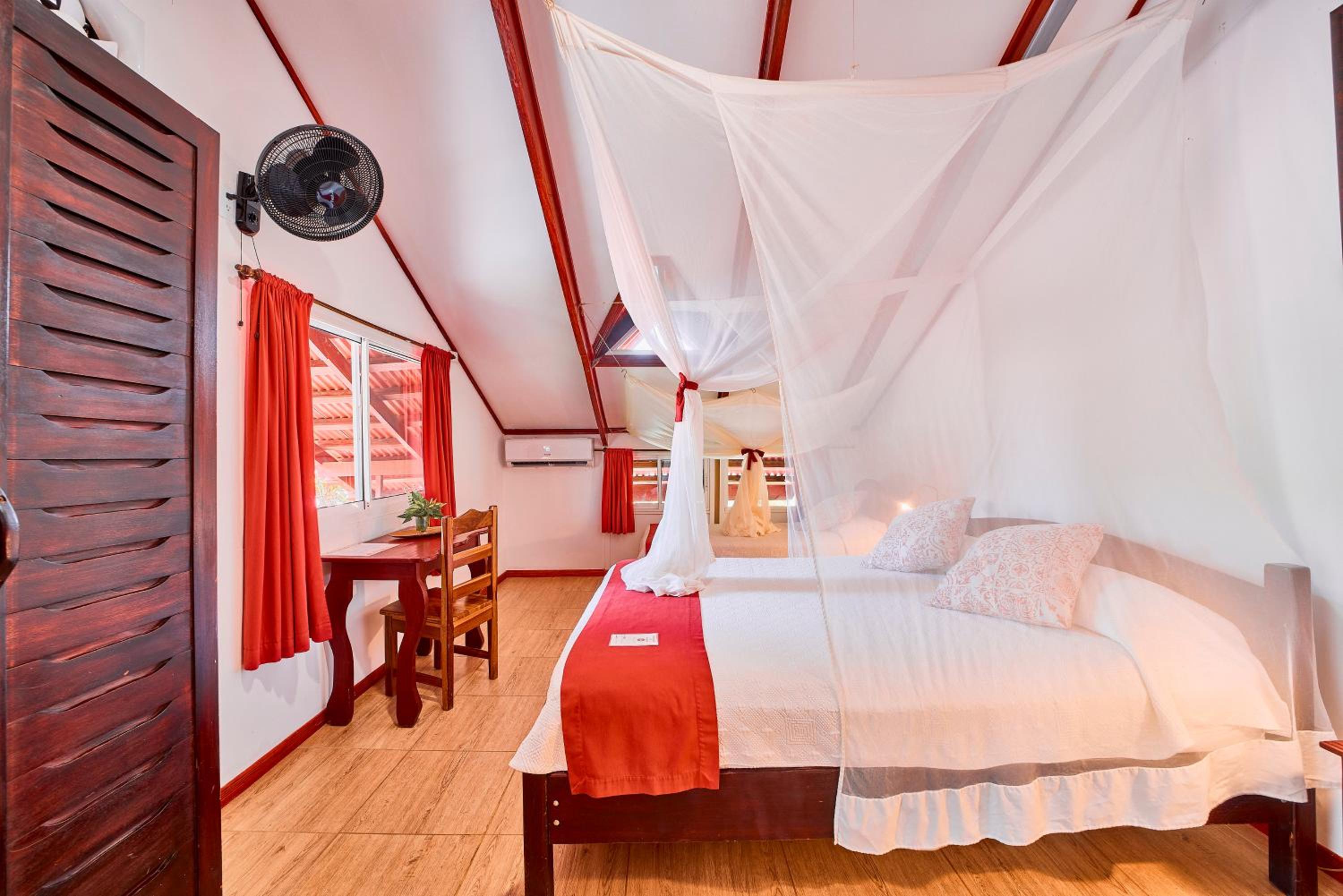 Hotel El Encanto
