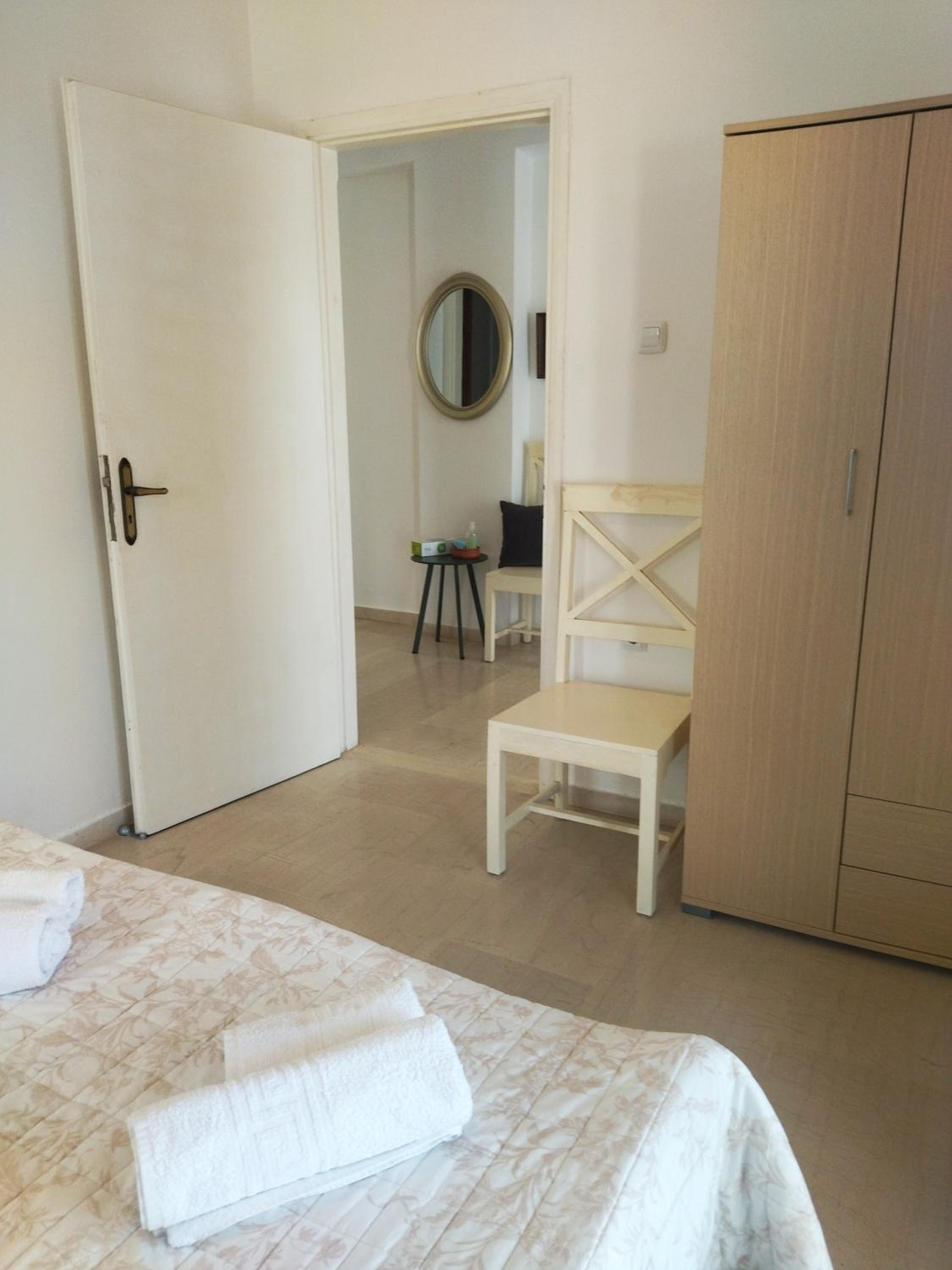 Amethyst - holiday apartment view 4