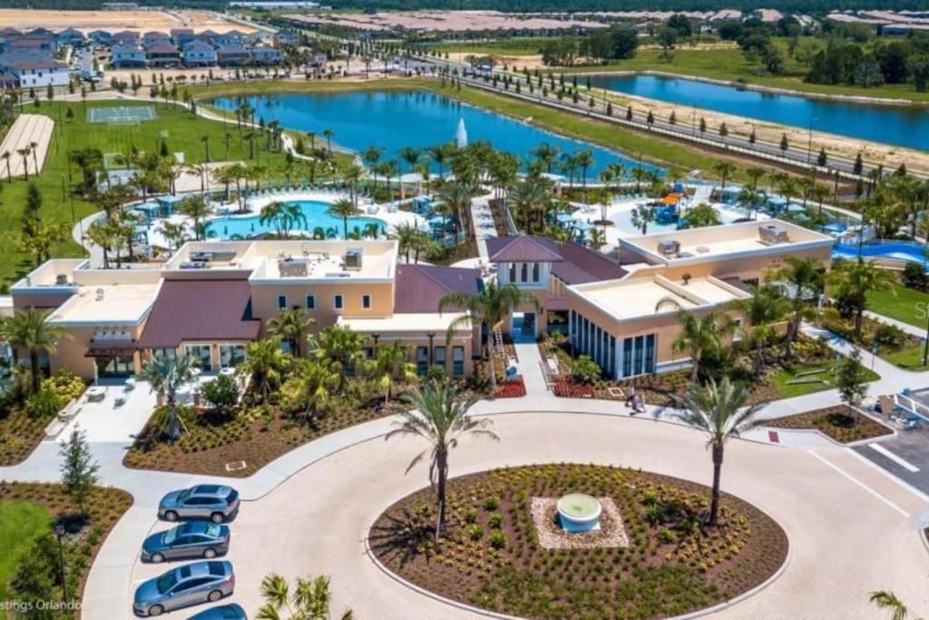 Hotel Resort Home, Pool, Spa, Game Near Disney-new!