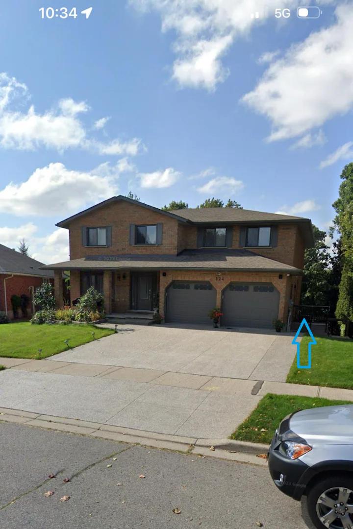 Pvt Studio Near Waterloo Airport & Minutes to Downtown Basement unit