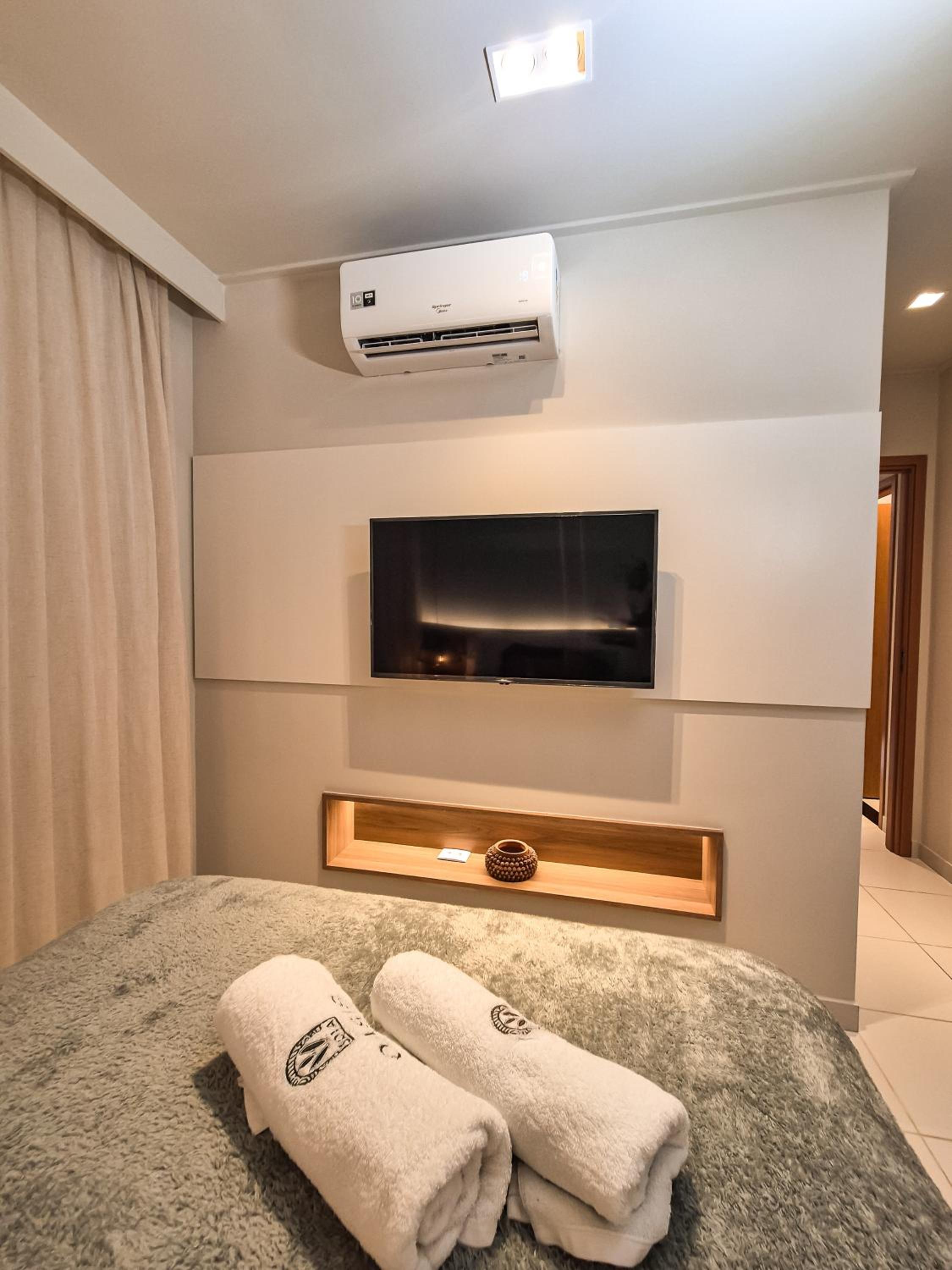 Flat Luxo Oasis do Mana 350m da praia, Polo Aquático-2Qts, 2Gar
