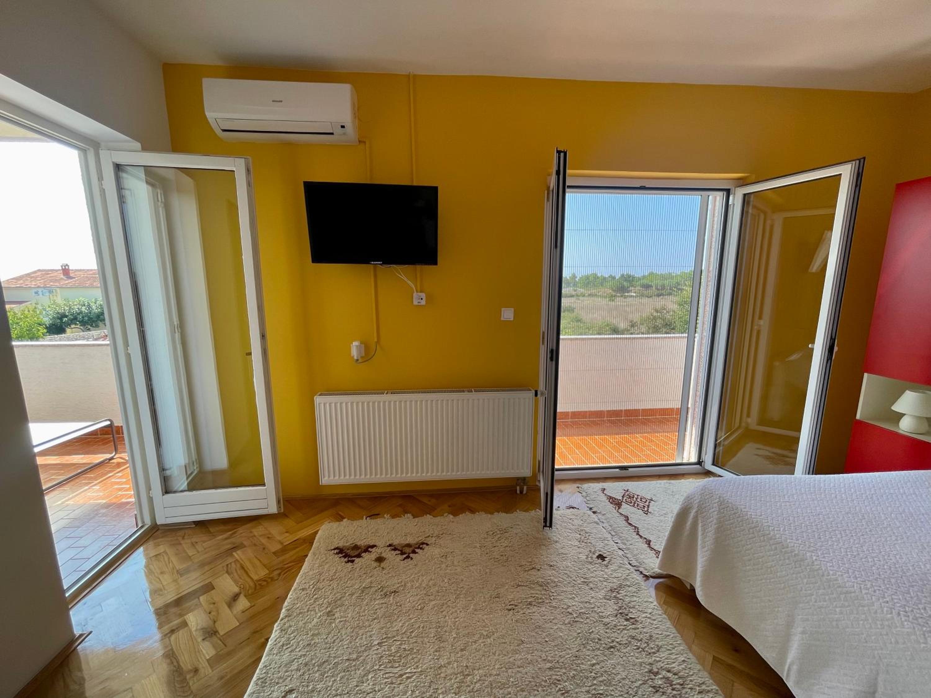 Ana Guest House