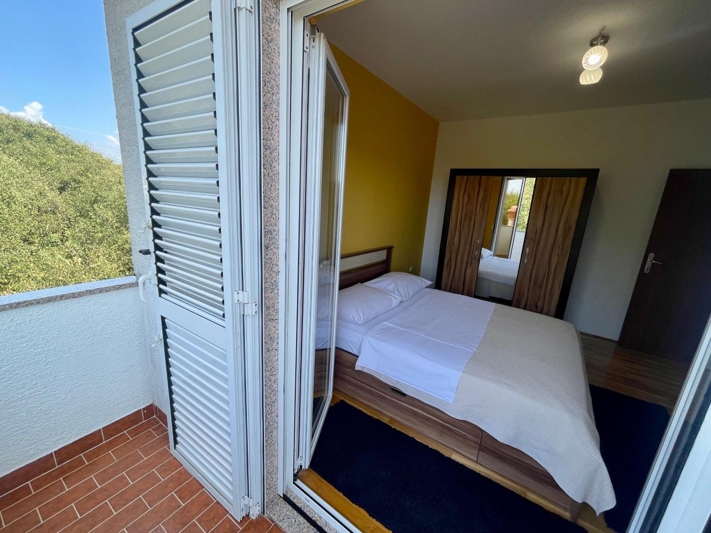 Ana Guest House