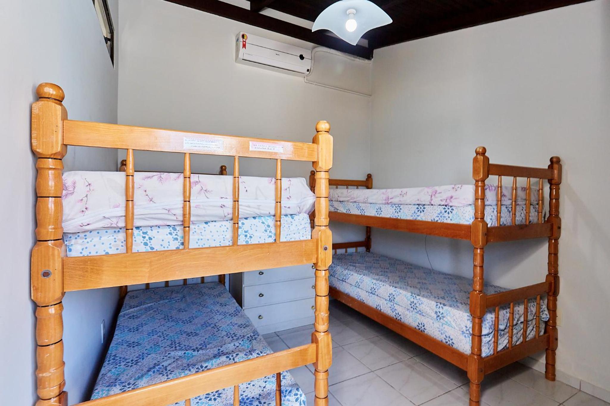 966 Cobertura com piscina 4 Dormitorios Bombinhas Centro