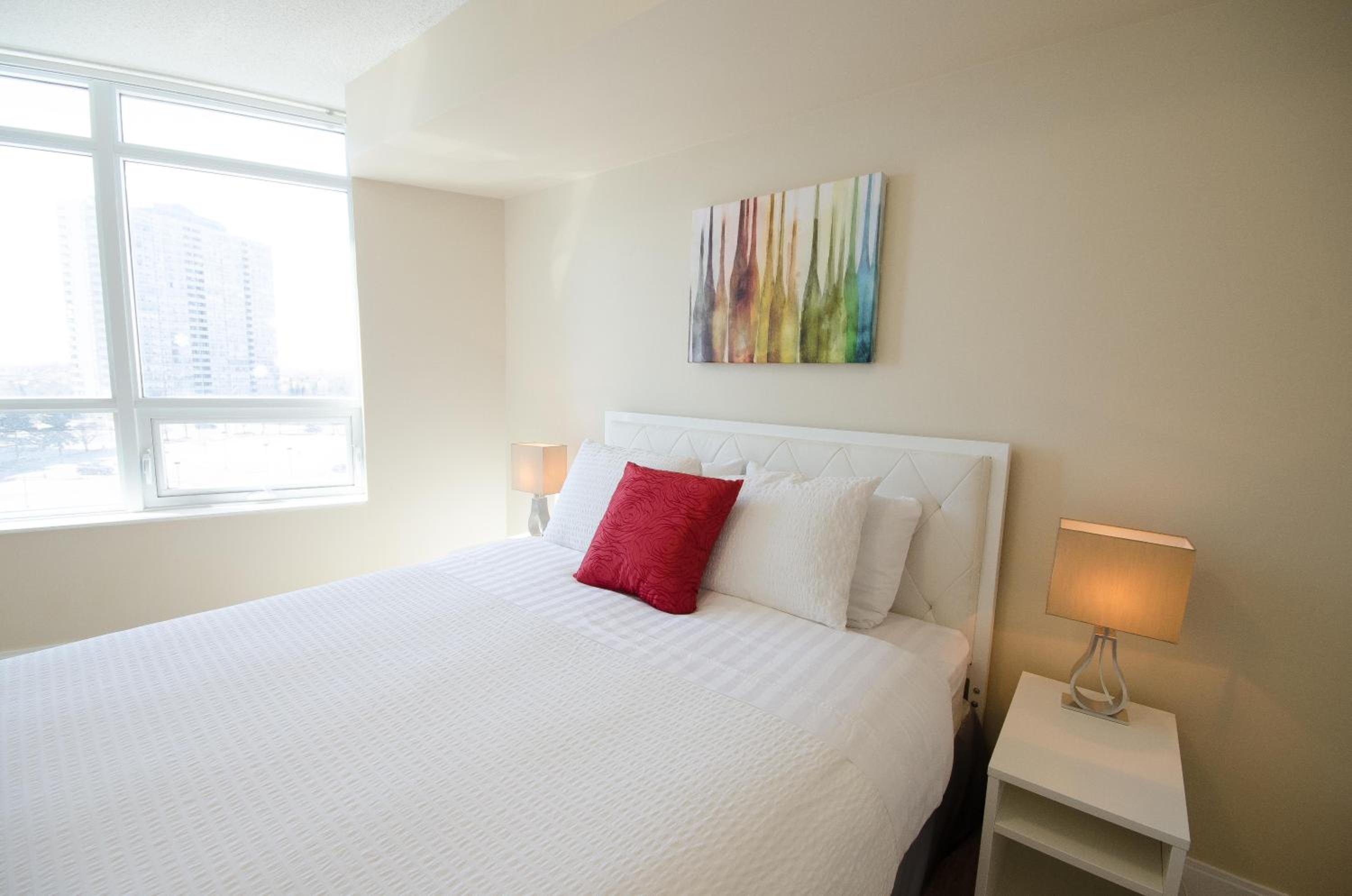 Royal Stays Furnished Apartments - Square One