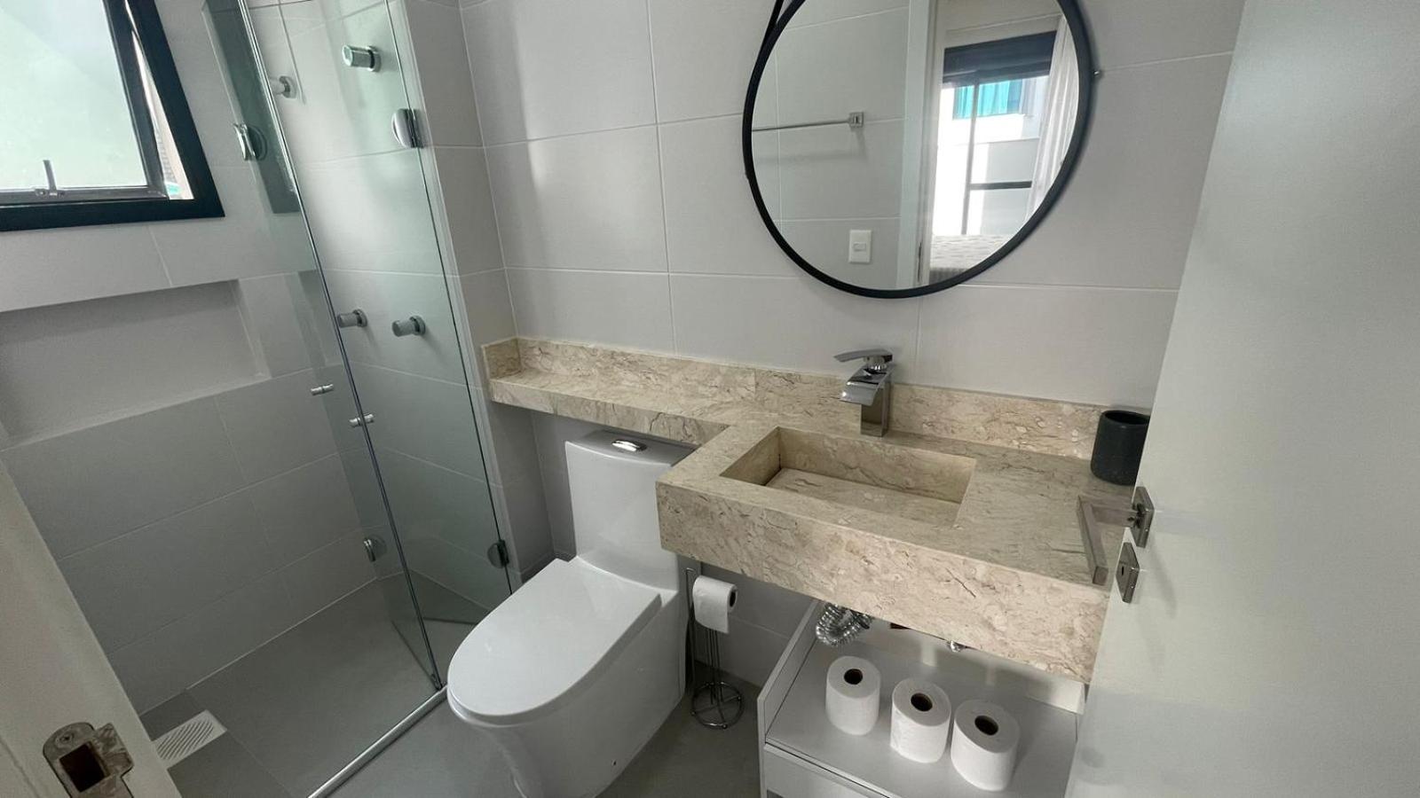 Cód 161 - Apartamento com Spa privativa a 100m do mar