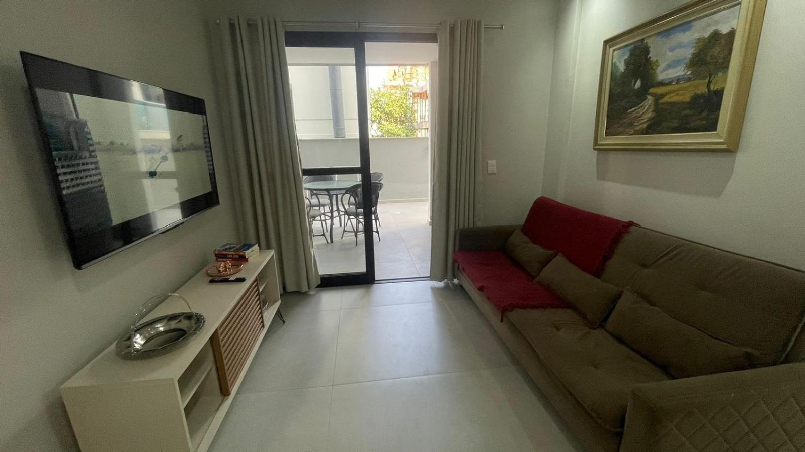 Cód 161 - Apartamento com Spa privativa a 100m do mar